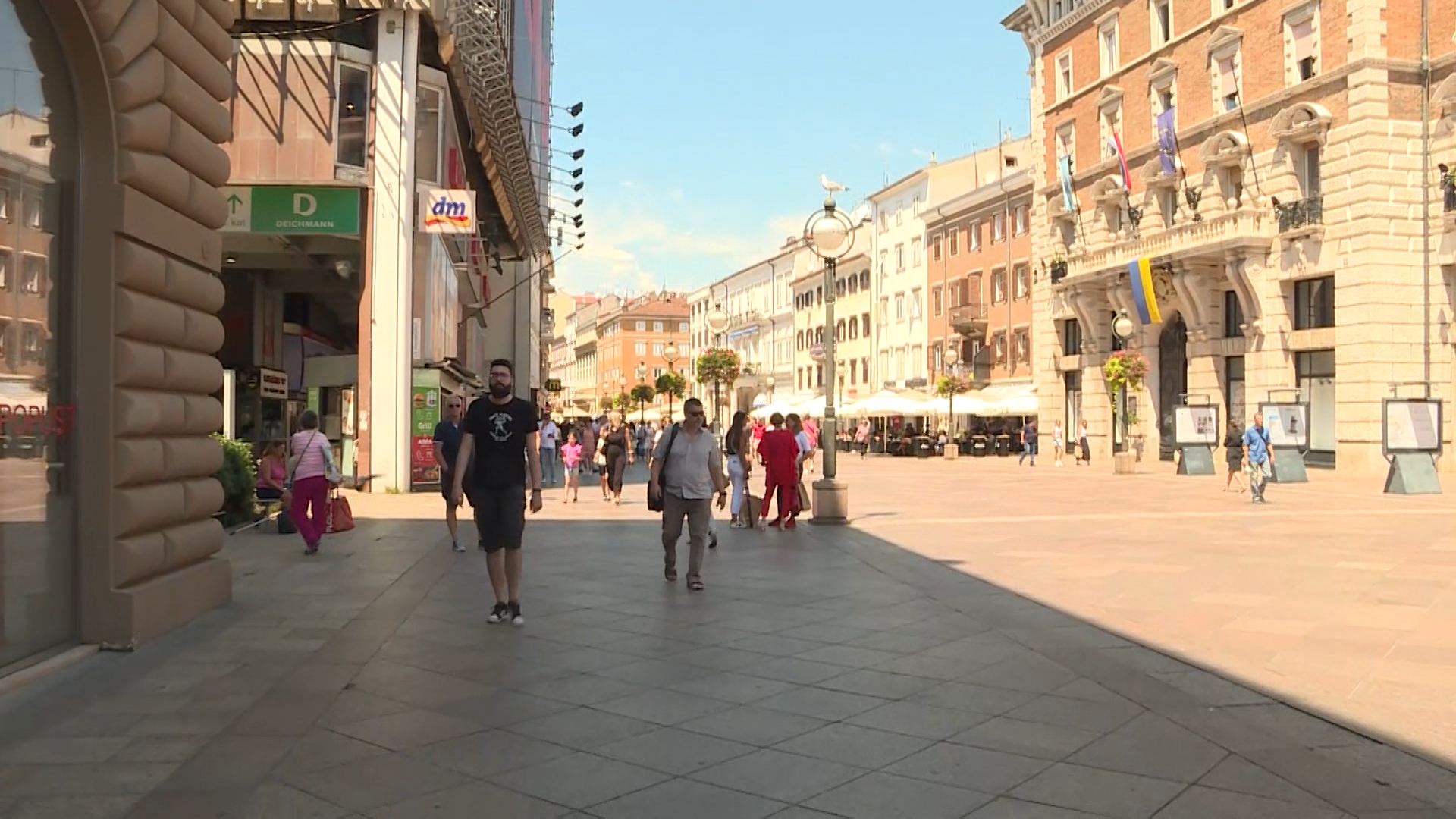 ZG-RECESIJA-PKG-18-STO-1(20220707-162330562).mxf.00_02_48_16.Still002