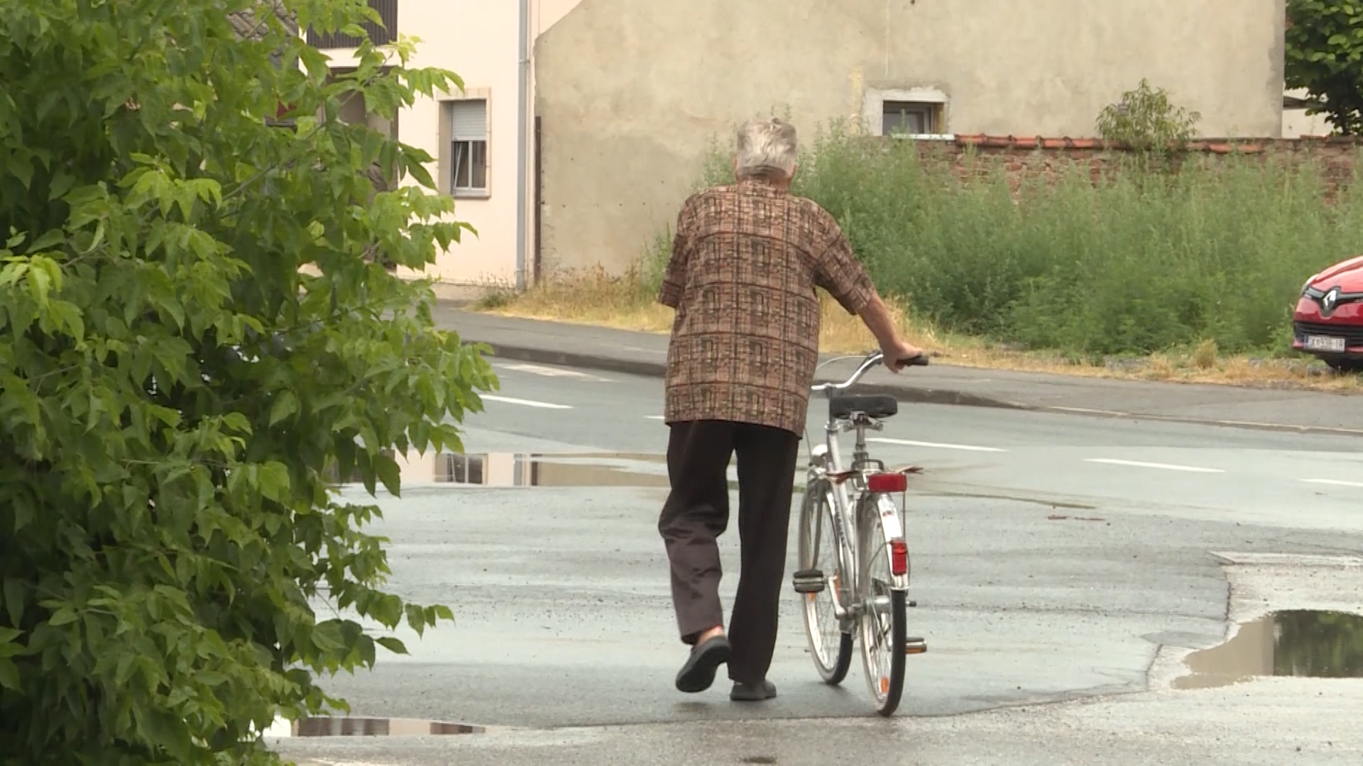 ZG-DOM ZA STARIJE GLINA-PKG-18-STO-1(20220708-170926755).mxf.00_02_04_18.Still008