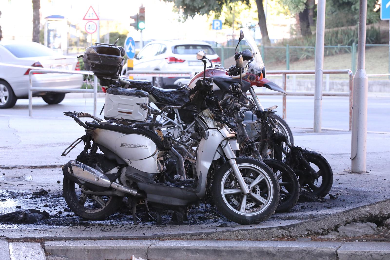 Split: U ranim jutarnjim satima gorjeli motocikli u Gundulićevoj ulici