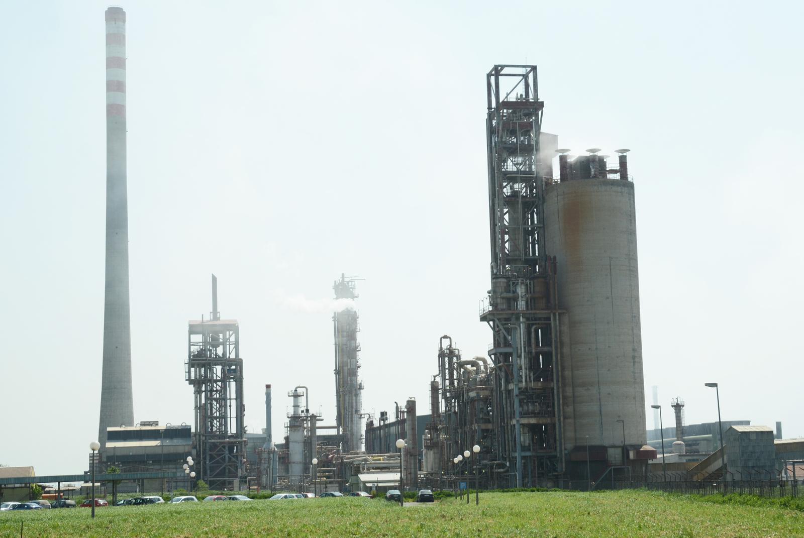 Kutina: Pogoni Petrokemije