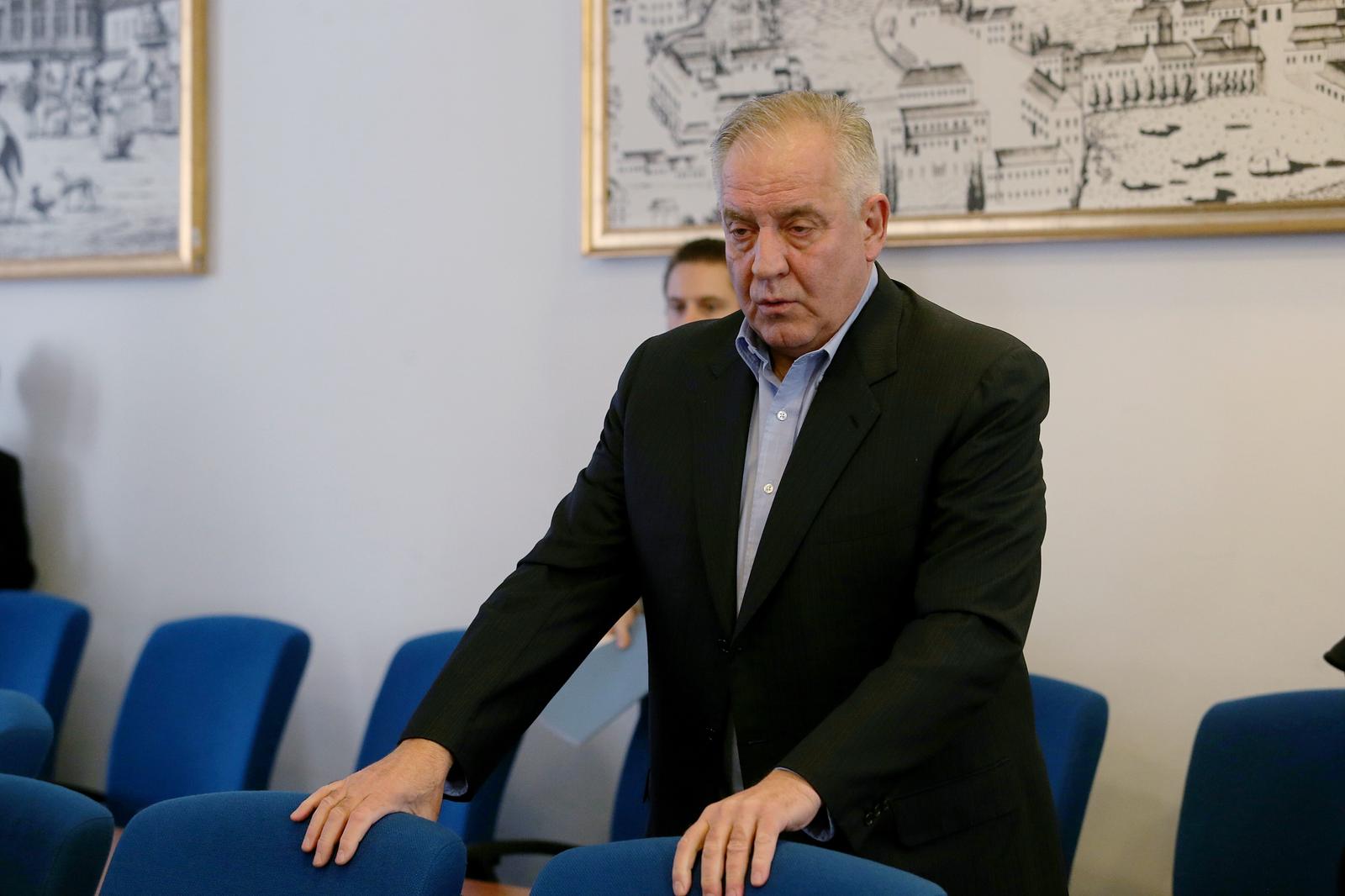 Zagreb: Nastavljeno suđenje Ivi Sanaderu za aferu INA-MOL