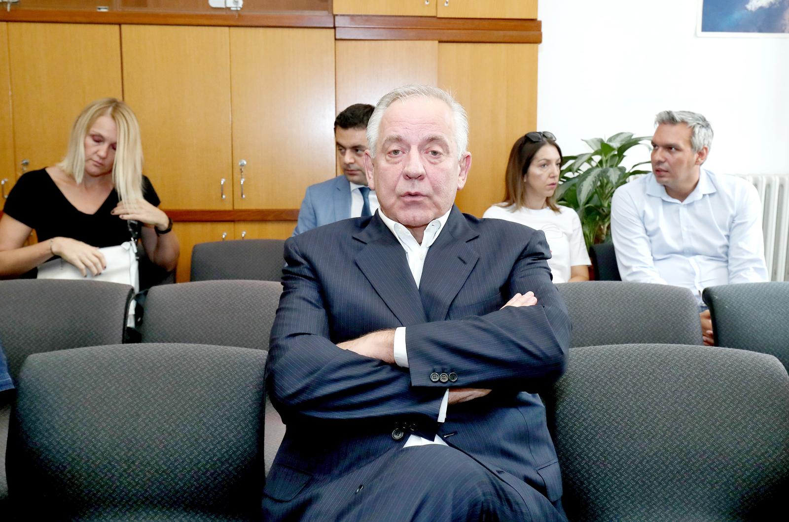 Zagreb: Nastavljeno suđenje Ivi Sanaderu u slučaju INA-MOL