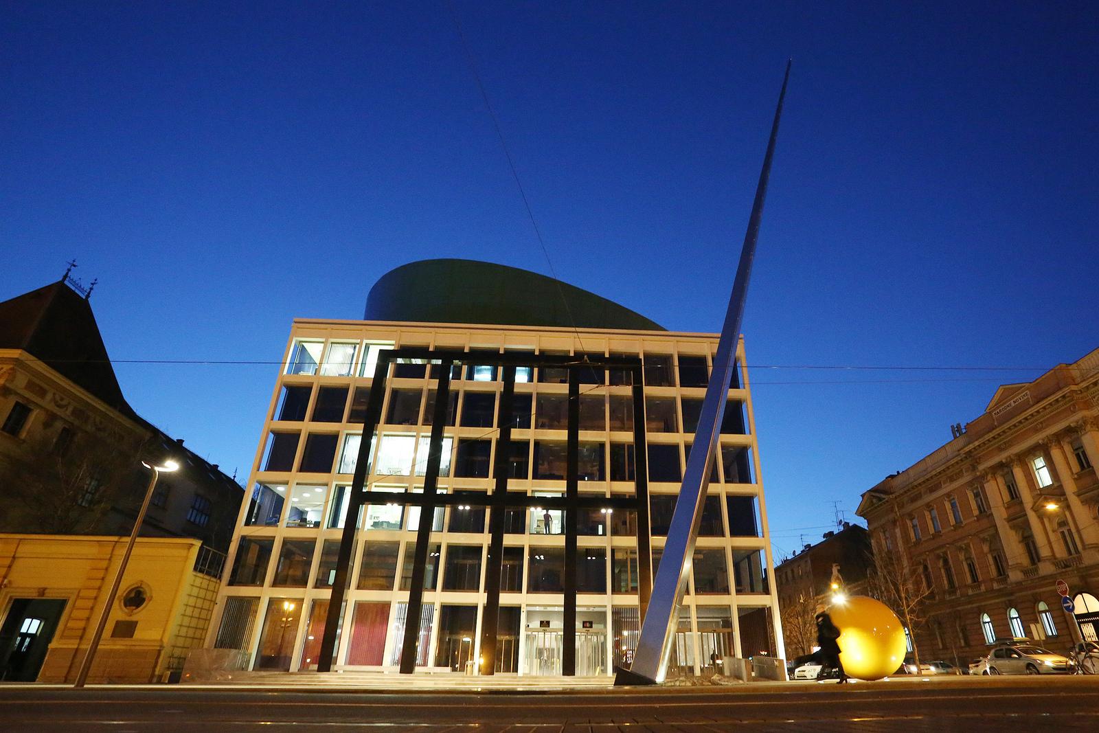 Zgrada Muzi?ke akademije u ve?ernjim satima