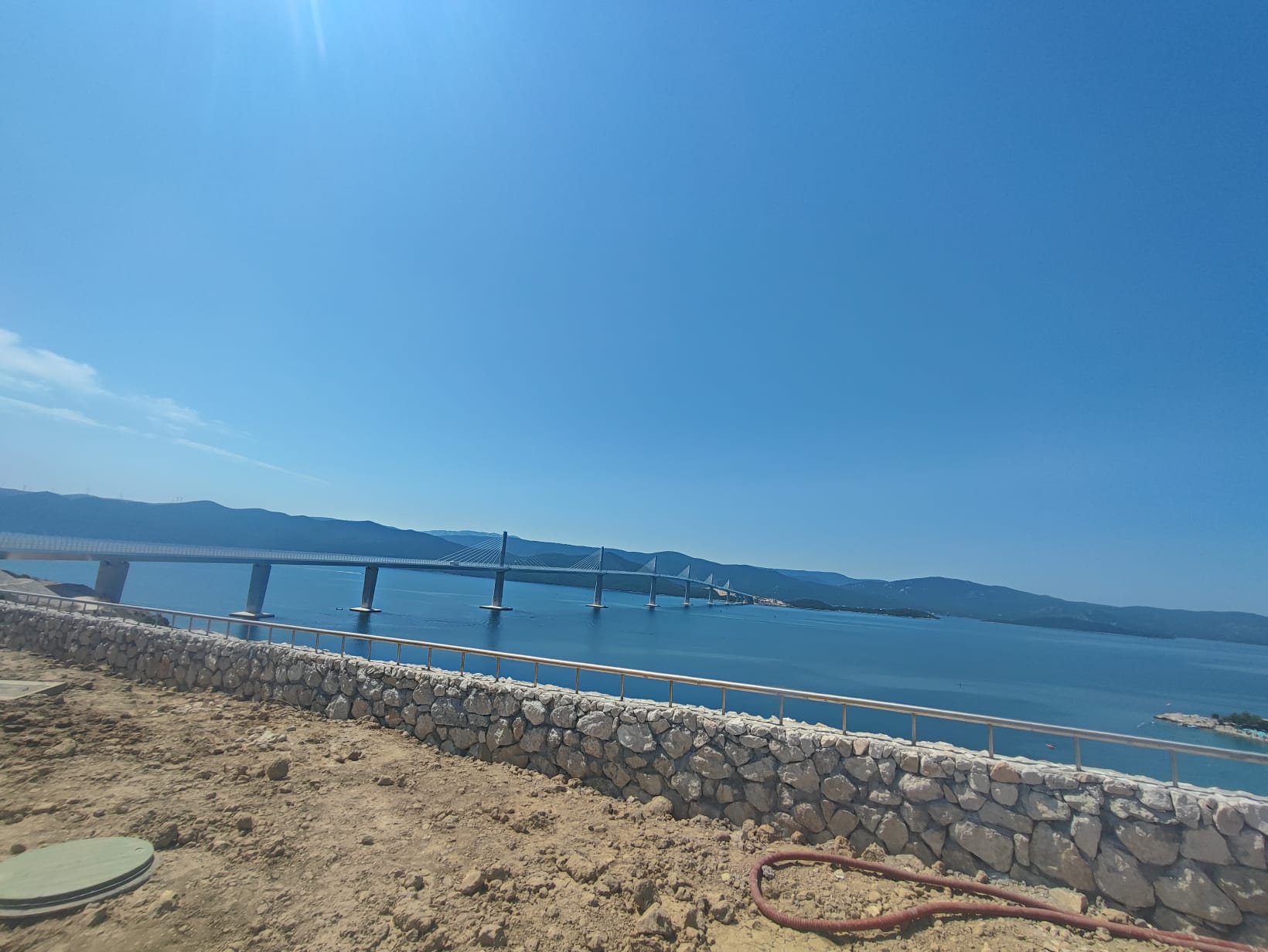 N1 / Božidar Lončar