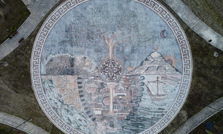 1659086445-AA-20220729-28527067-28527052-TURKIYE_PODNI_MOZAIK_U_GUINNESSOVOJ_KNJIZI_SVJETSKIH_REKORDA-768x463