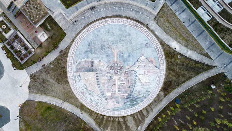 1659086437-AA-20220729-28527067-28527051-TURKIYE_PODNI_MOZAIK_U_GUINNESSOVOJ_KNJIZI_SVJETSKIH_REKORDA-768x432