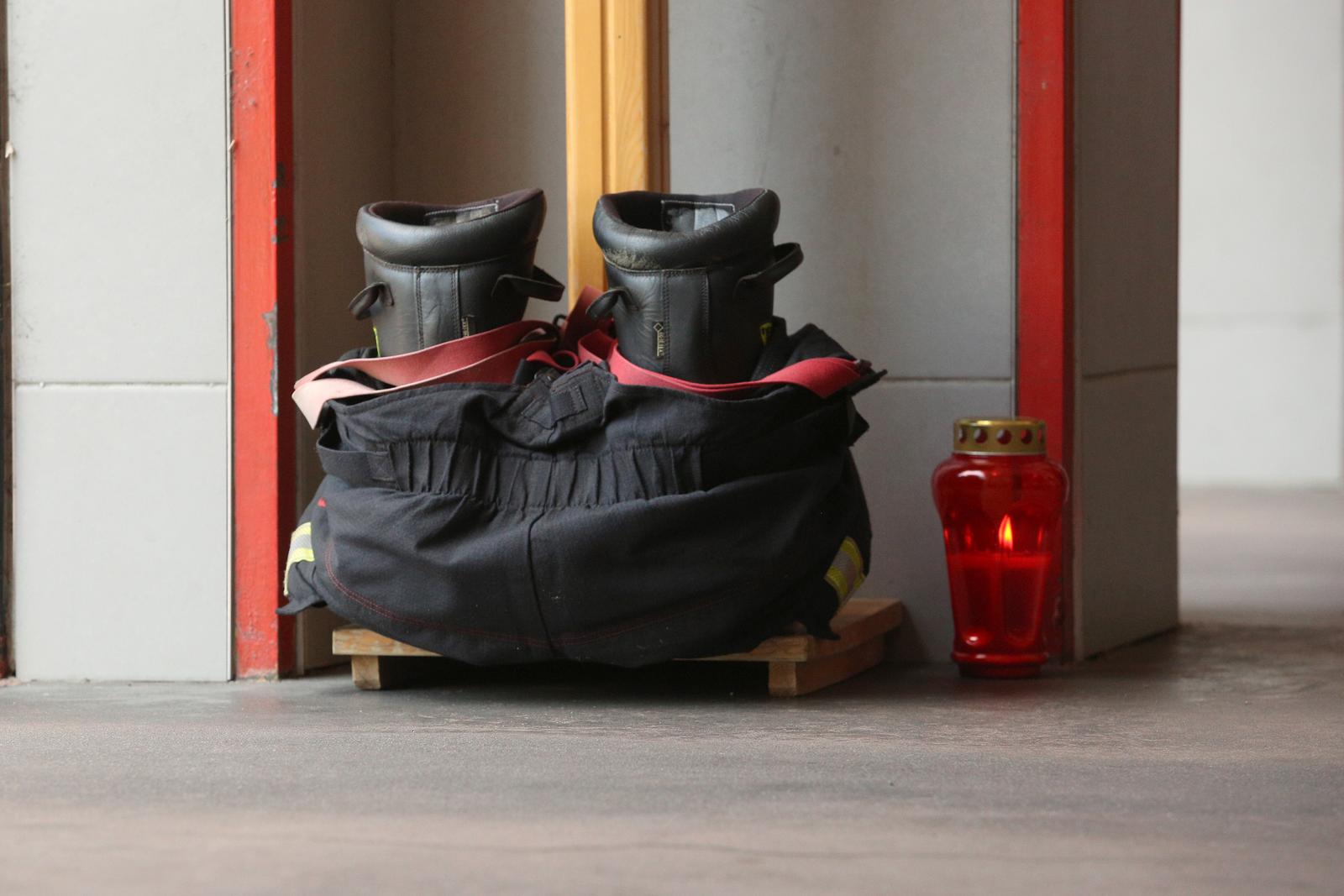 Zagrebački vatrogasci odali počast poginulom kolegi