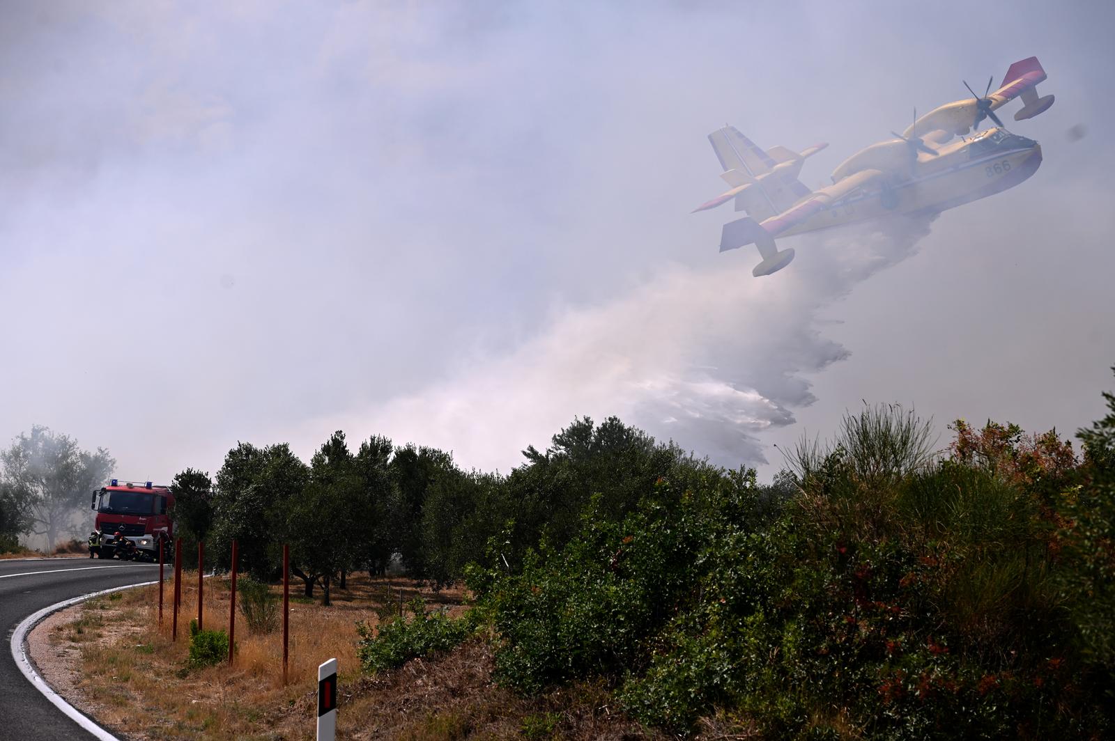 Zbog novog požara kod Šibenika zatvorena vodička zaobilaznica