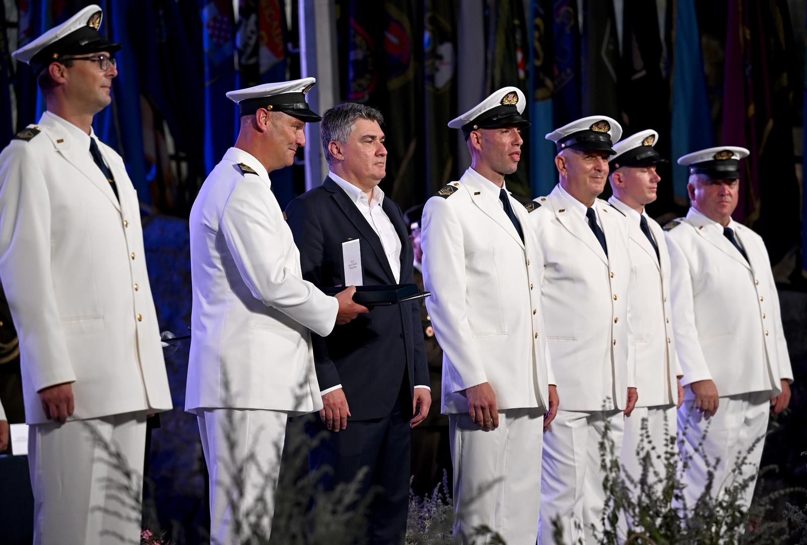 Predsjednik Zoran Milanović u Kninu na svečanom prijemu ratnih zapovjednika