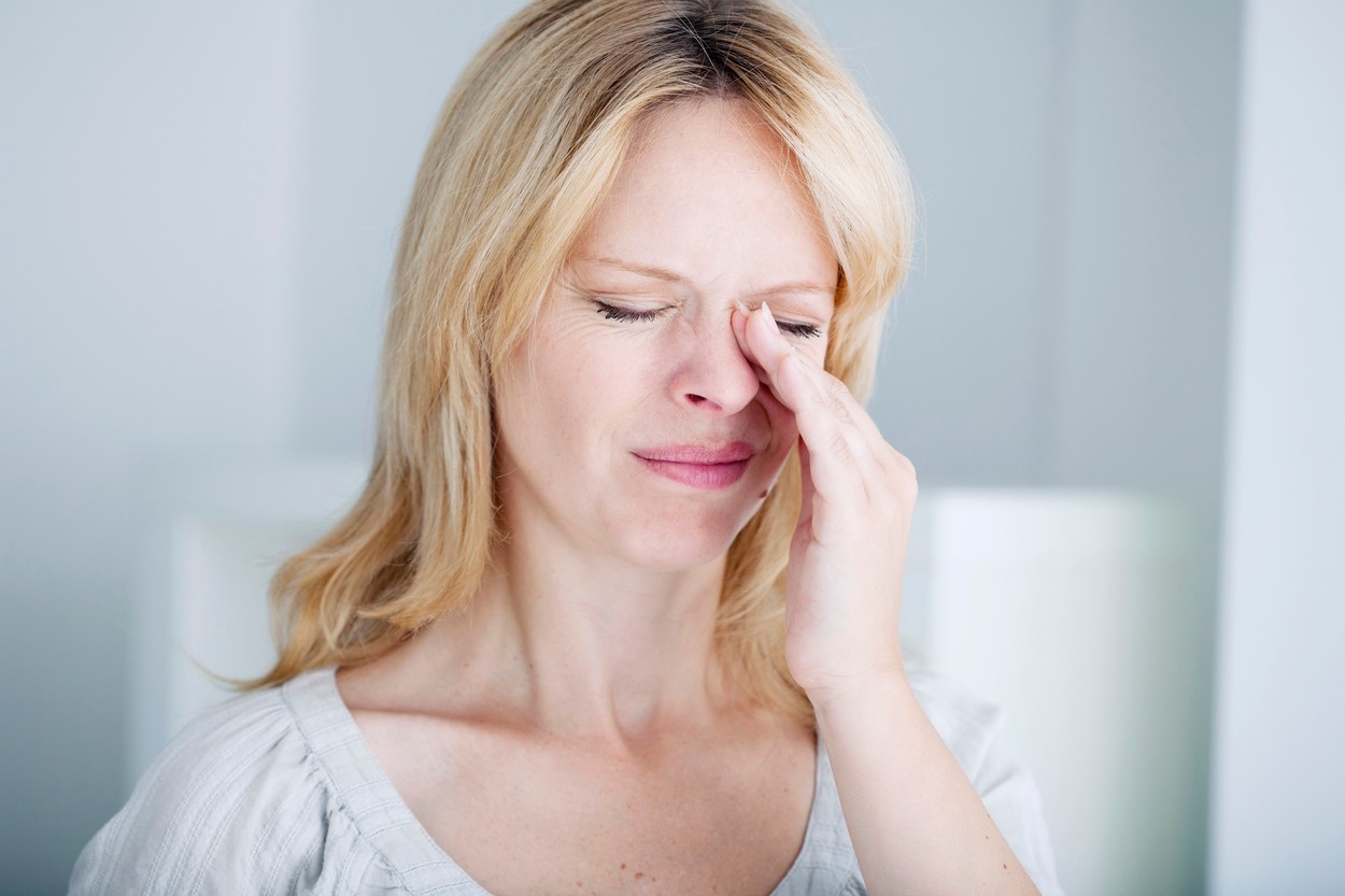 Sinusitis in a woman
