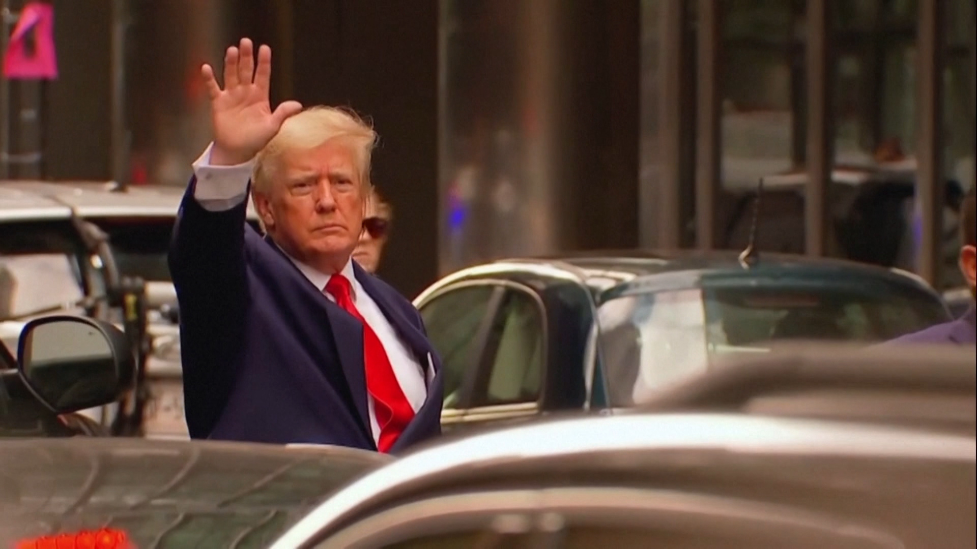 ZG-TRUMP FBI-PKG-18-MBJ(20220812-175850208).mxf.00_02_56_09.Still001