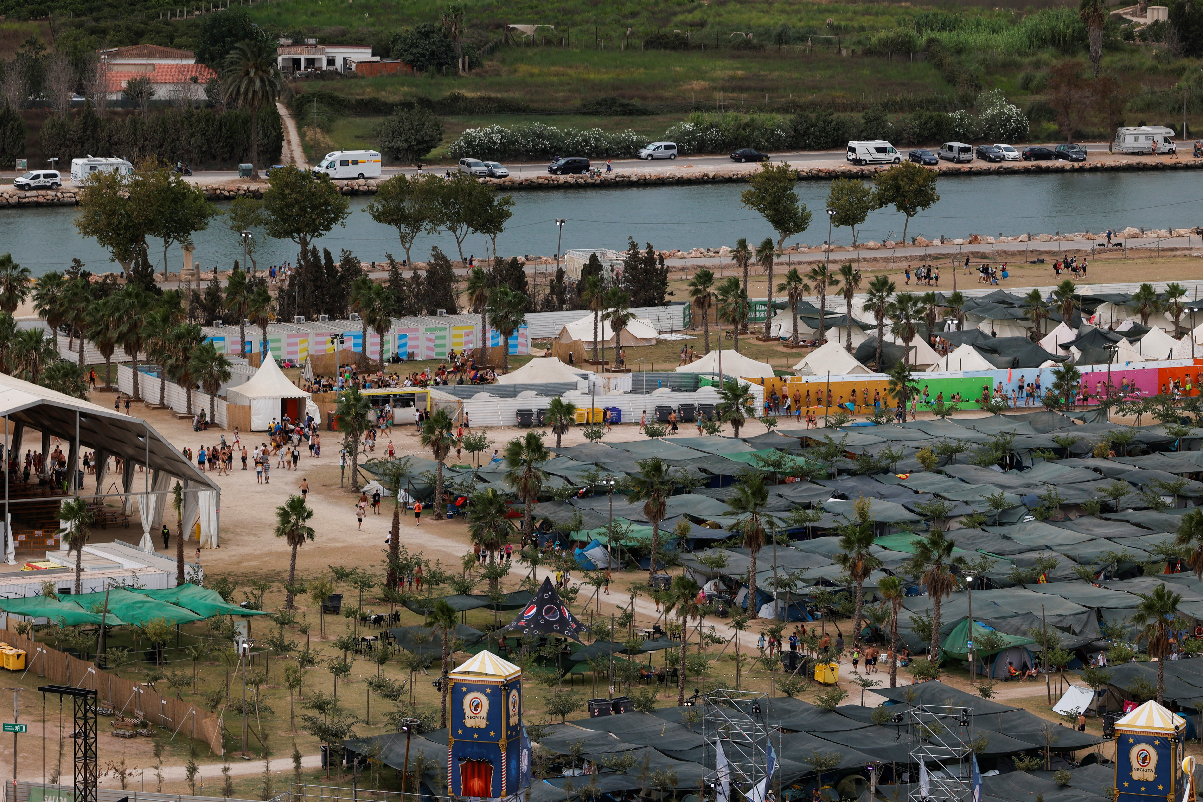 Accident at music festival after strong winds, in Valencia