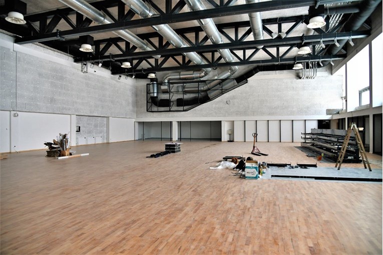 d3f0277d-6b9c-480c-a2b1-c7be4f05e893