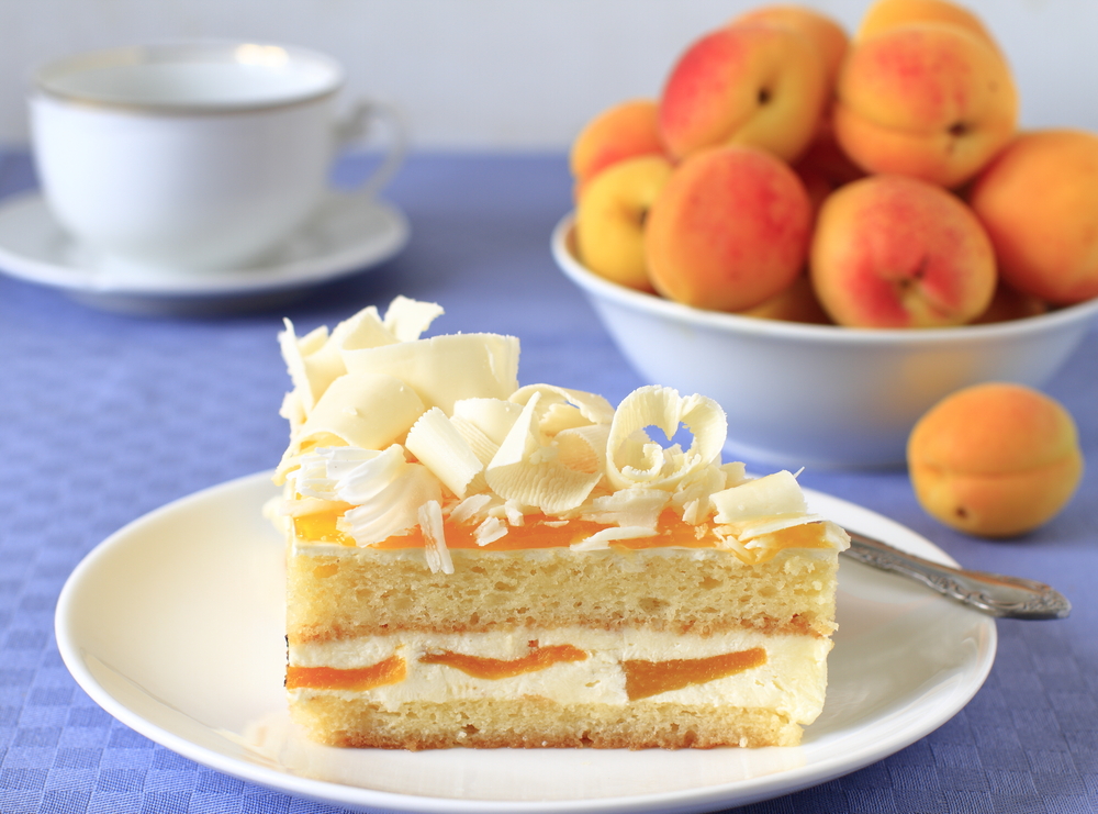 voćni kolač, marelice