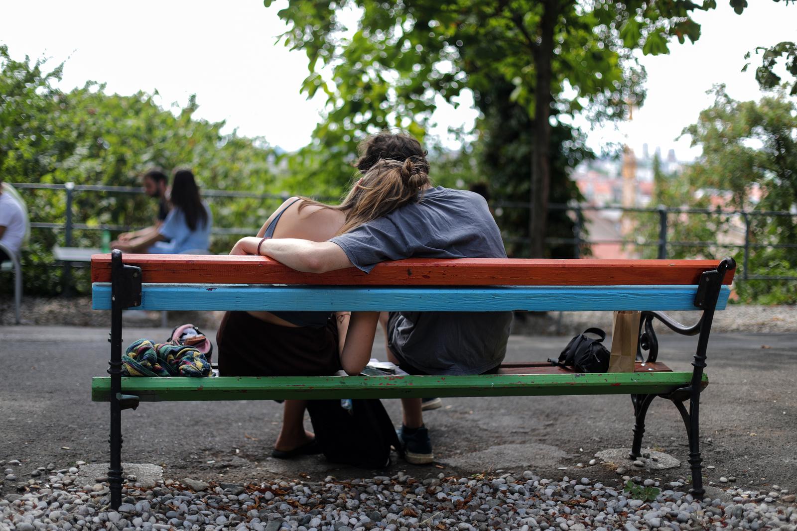 Zagreb: Veliki broj turista kod Strossmayerovog šetališta