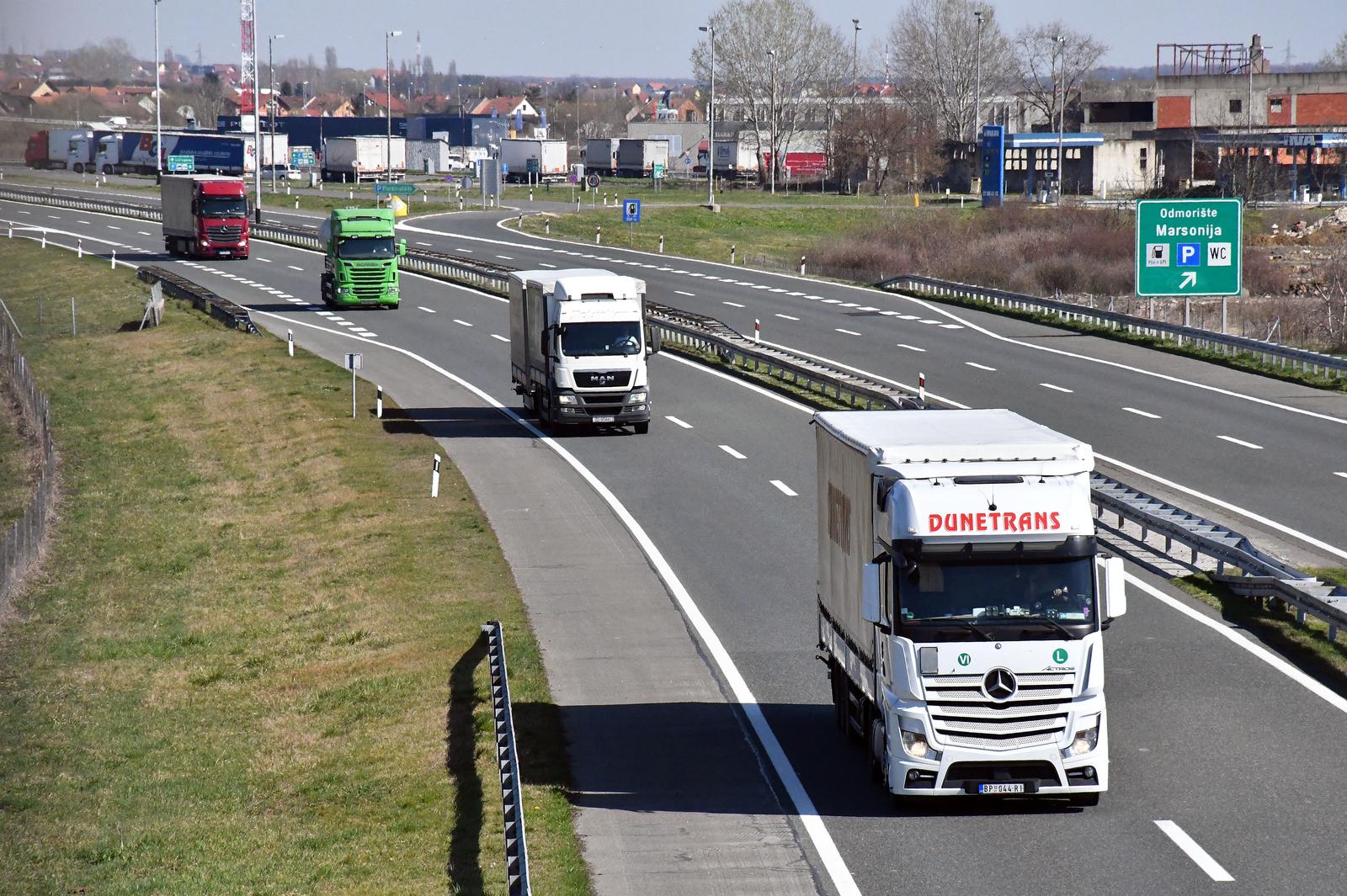 Pustom autocestom A3 kroz Slavoniju prometuju uglavnom kamioni