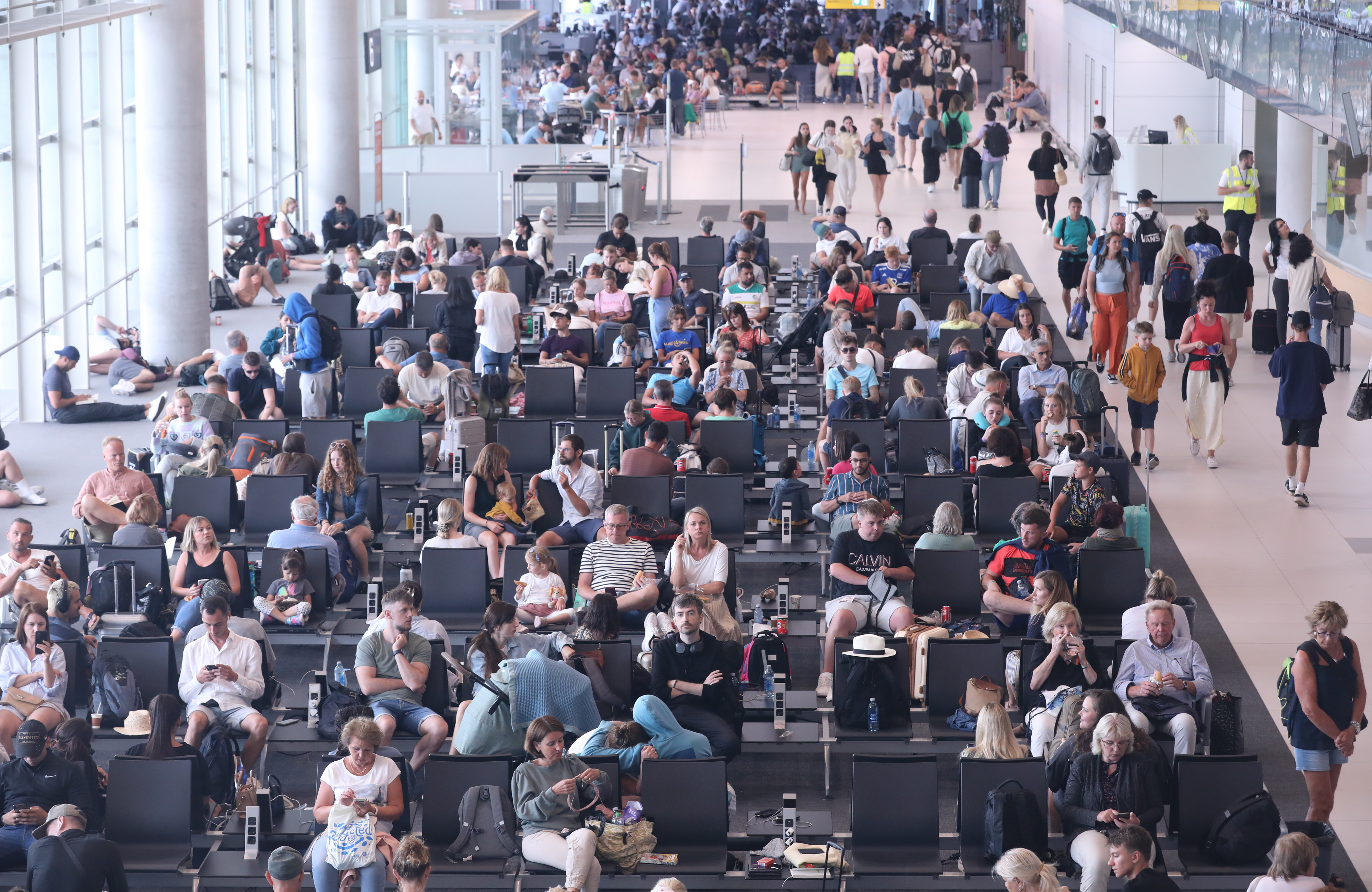 Sve veći broj putnika može se vidjeti u zračnoj luci Split na dan kad počinje Ultra Europe Music Festival