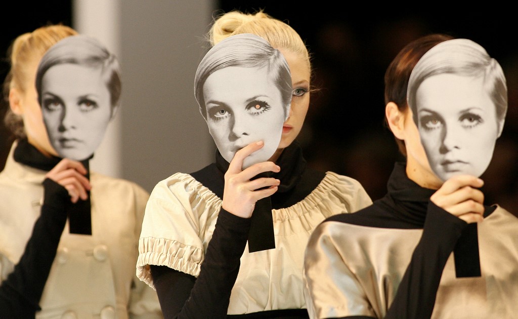 FASHION-AUSTRALIA-MASKS