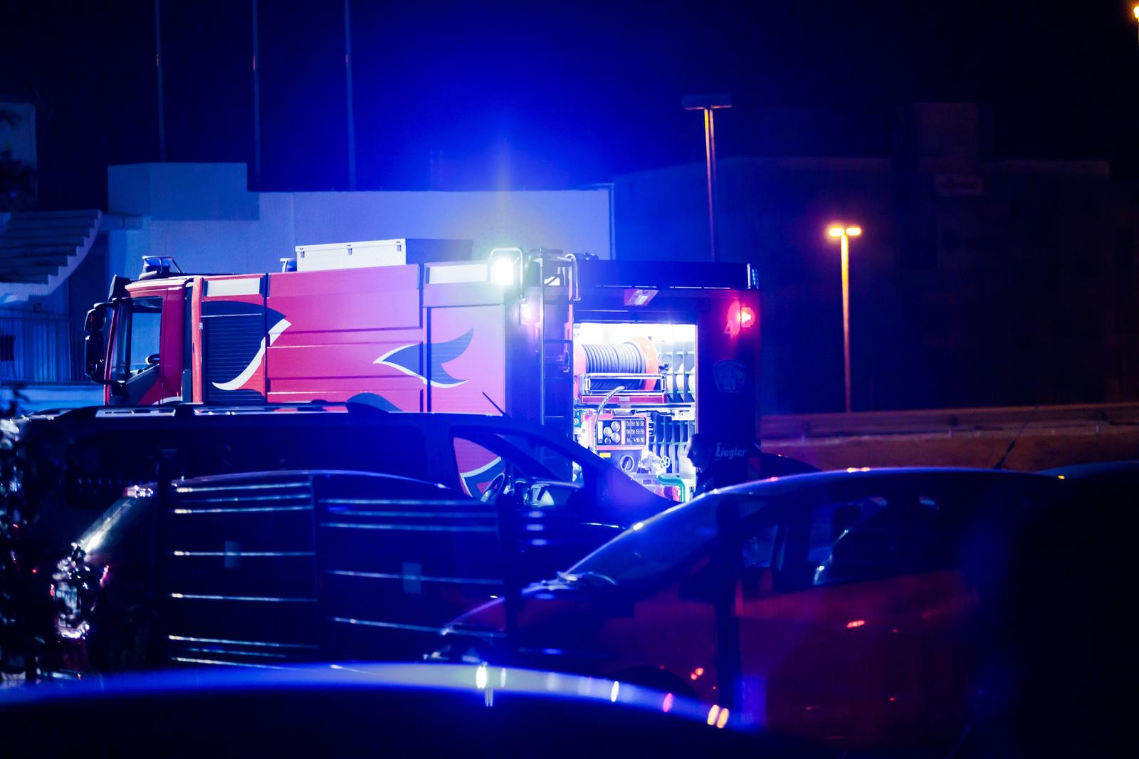 Split: Požar koji je kasno navečer izbio u Dragovodama ugašen je od strane vatrogasaca