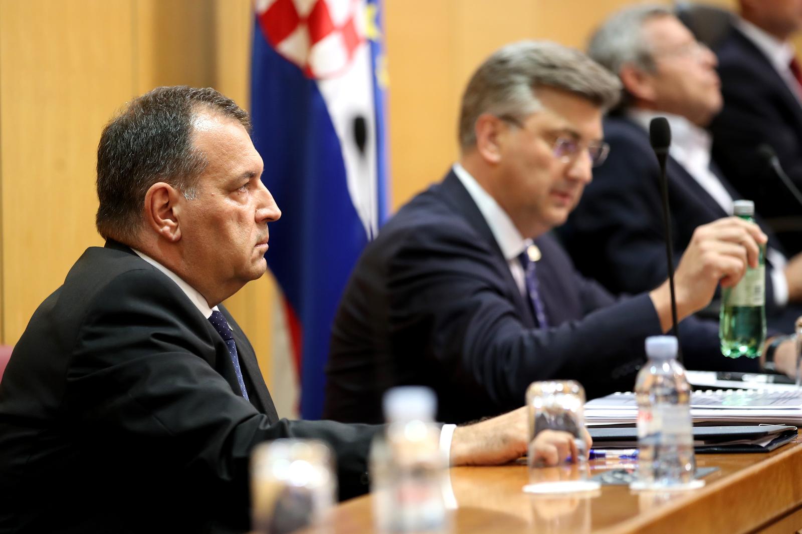 Sabor raspravlja o prijedlogu za opoziv ministra Beroša