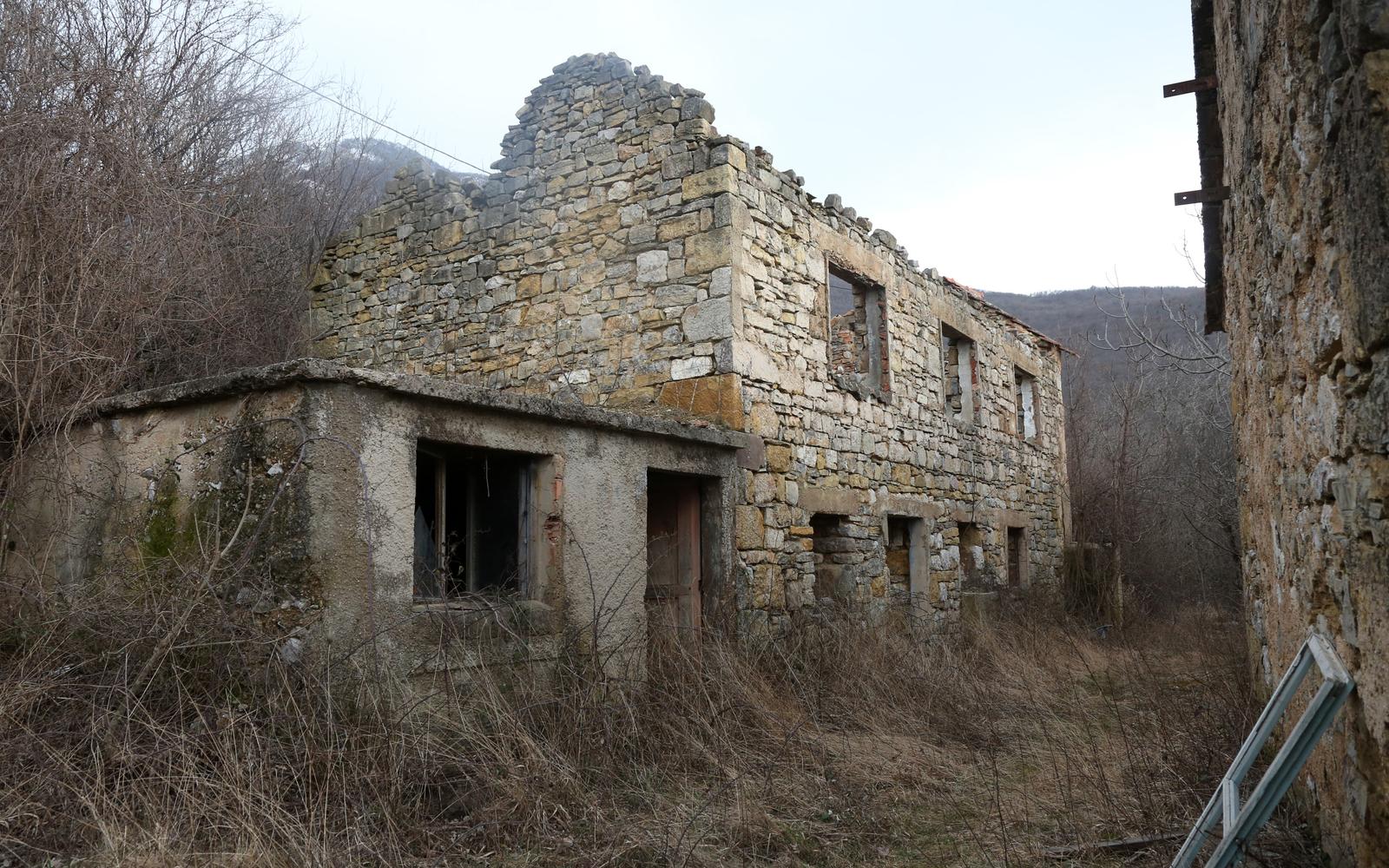 Grubori: Naputeno selo u okolici Knina