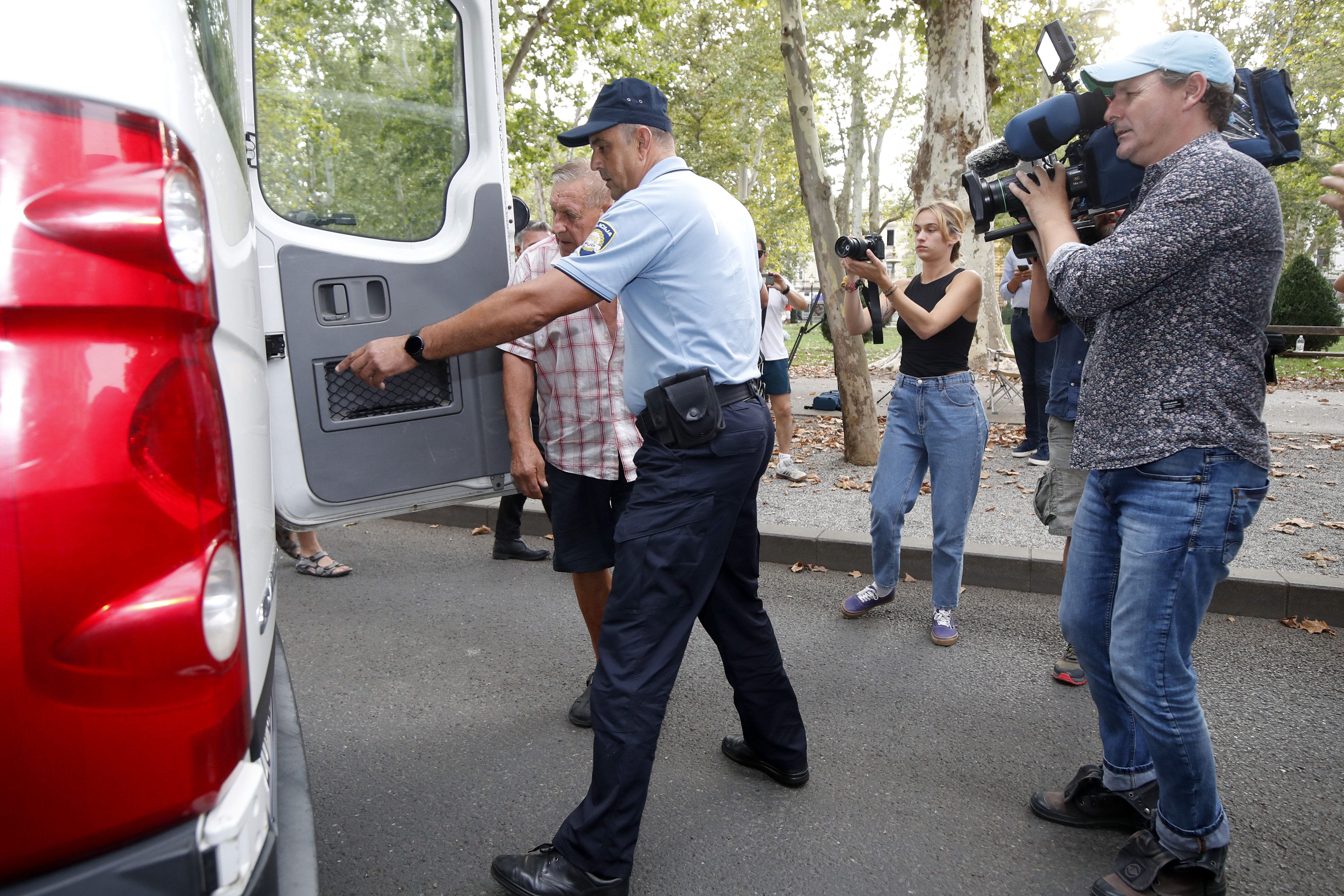 Zagreb: Uhićeni u akciji Uskok-a dolaze na Županijski sud