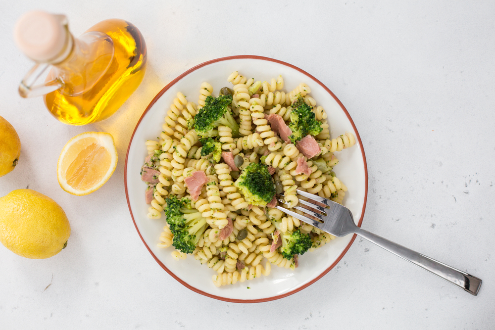 Apulian,Pasta,Fusilli,With,Tuna,Fish,,Broccoli,And,Lemon.,Top