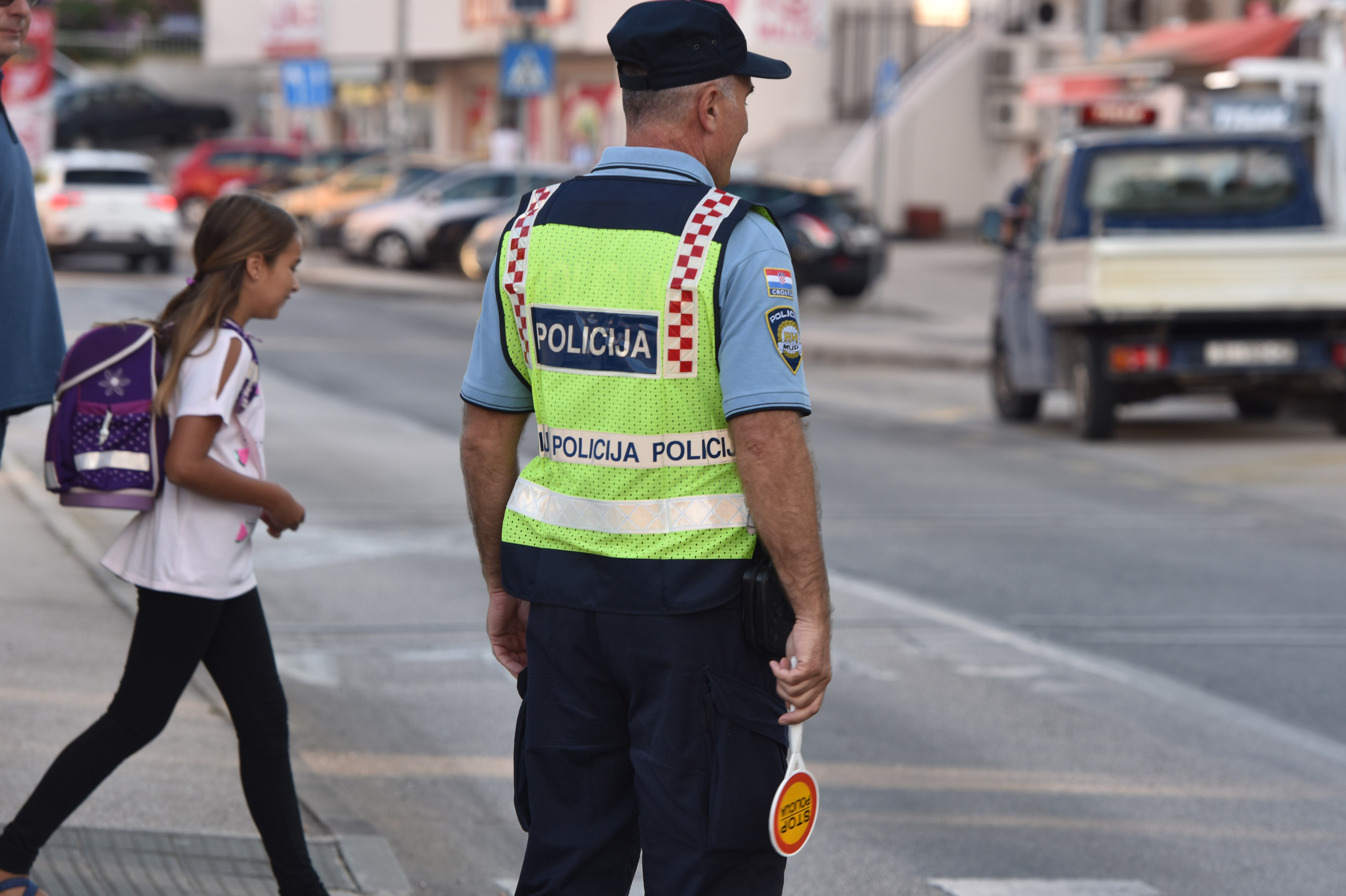 policija, promet, djeca, znakovi