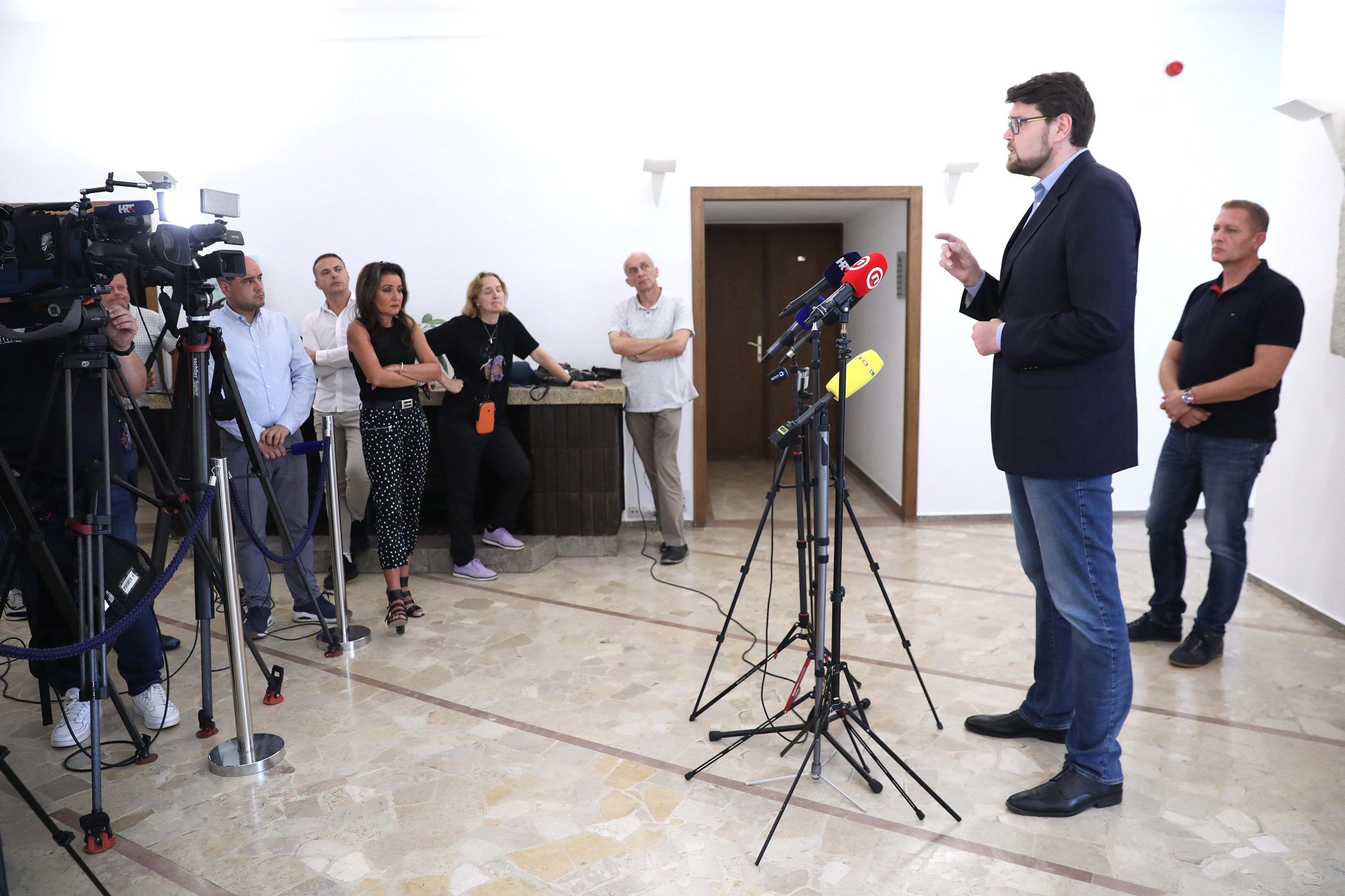 Zagreb: Nakon sastanka saborske oporbe održana je konferencija za medije