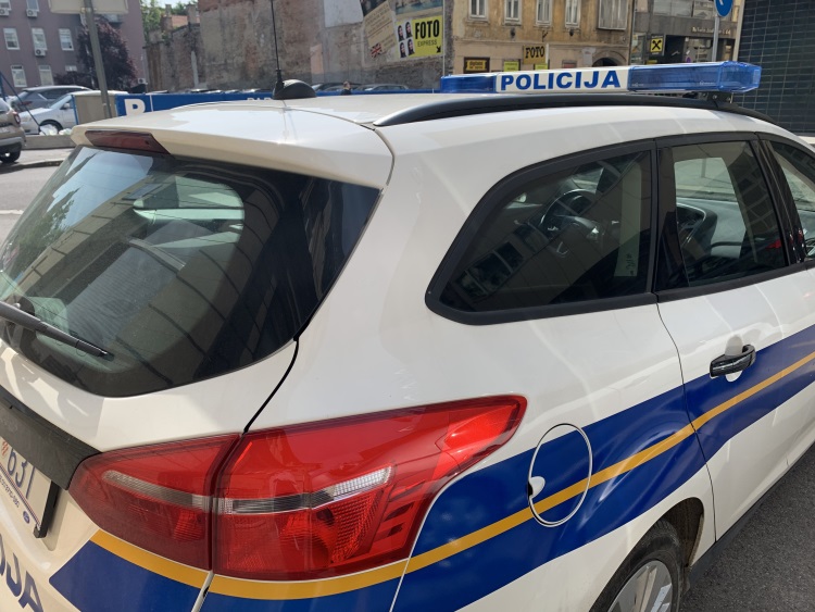 policija, rotirka, policijski auto