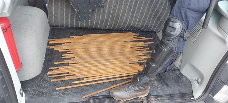 policija, privođenje navijača, derbi Hajduk Rijeka