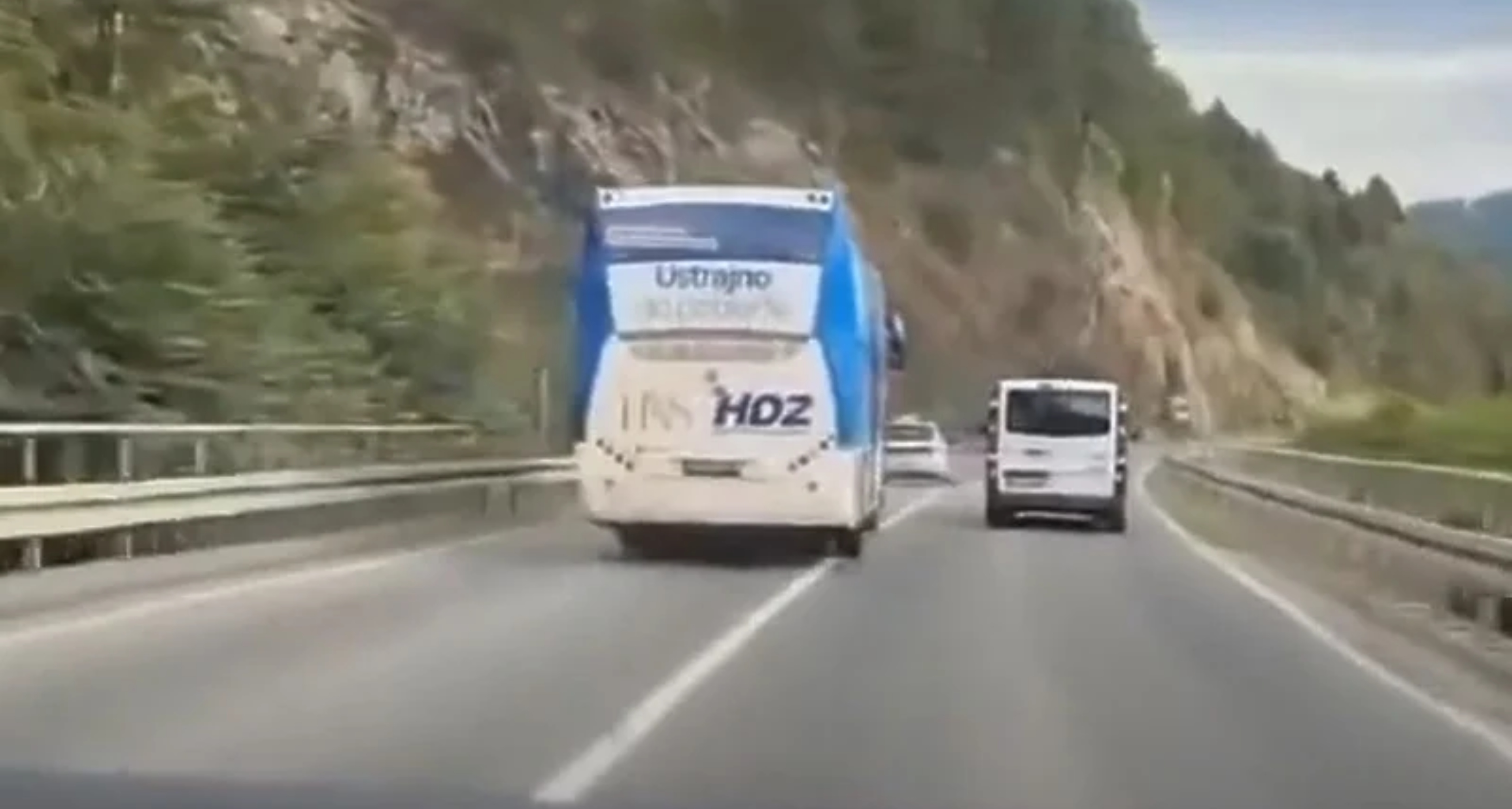 autobus hdz