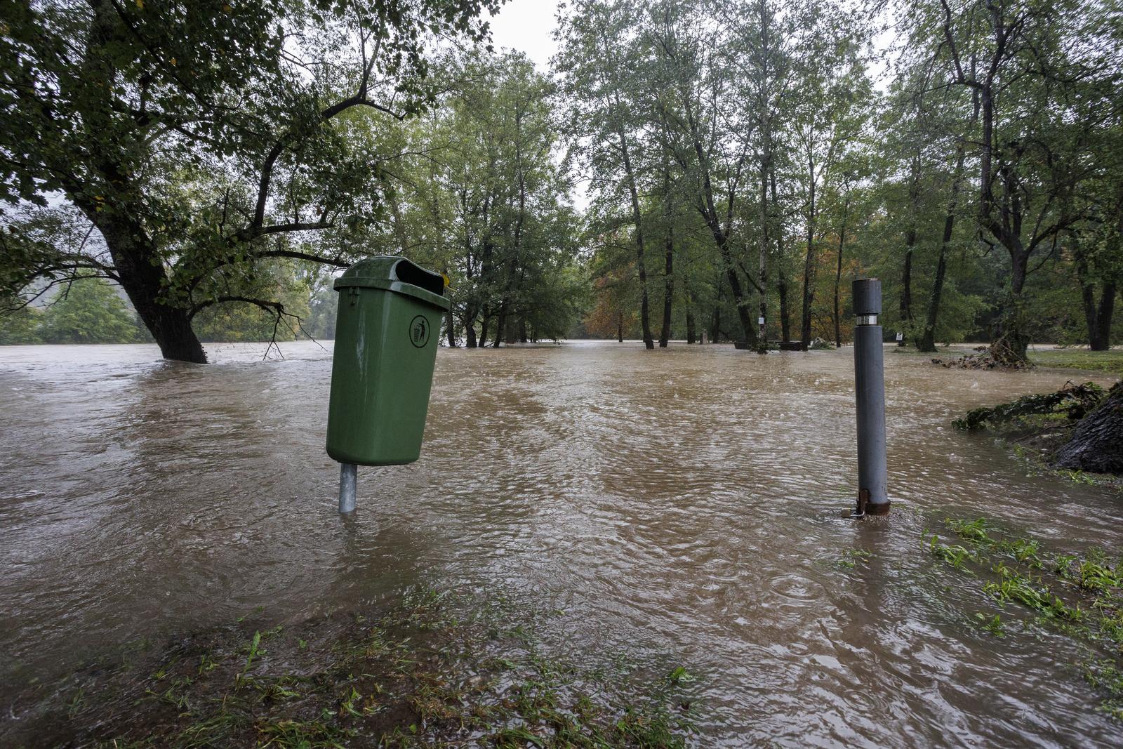 Bujice i poplavljene prometnice u Kupskoj dolini