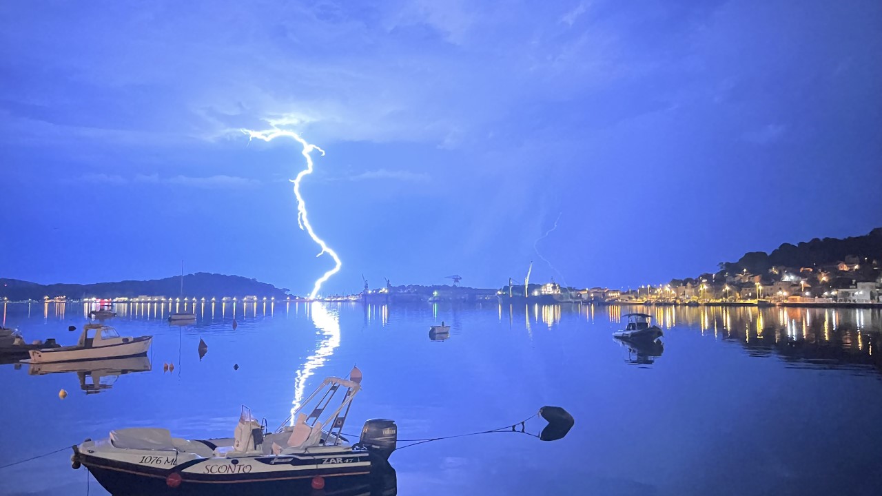 munja, grom, nevrijeme, oluja, kiša, grmljavina