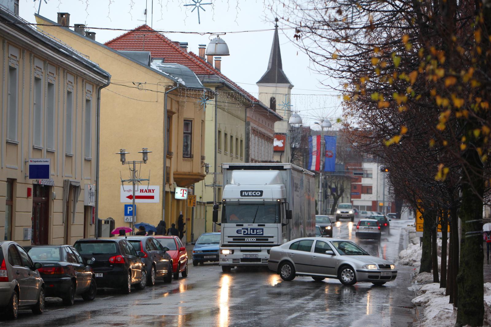 Gospi?: Centar grada Gospi?a