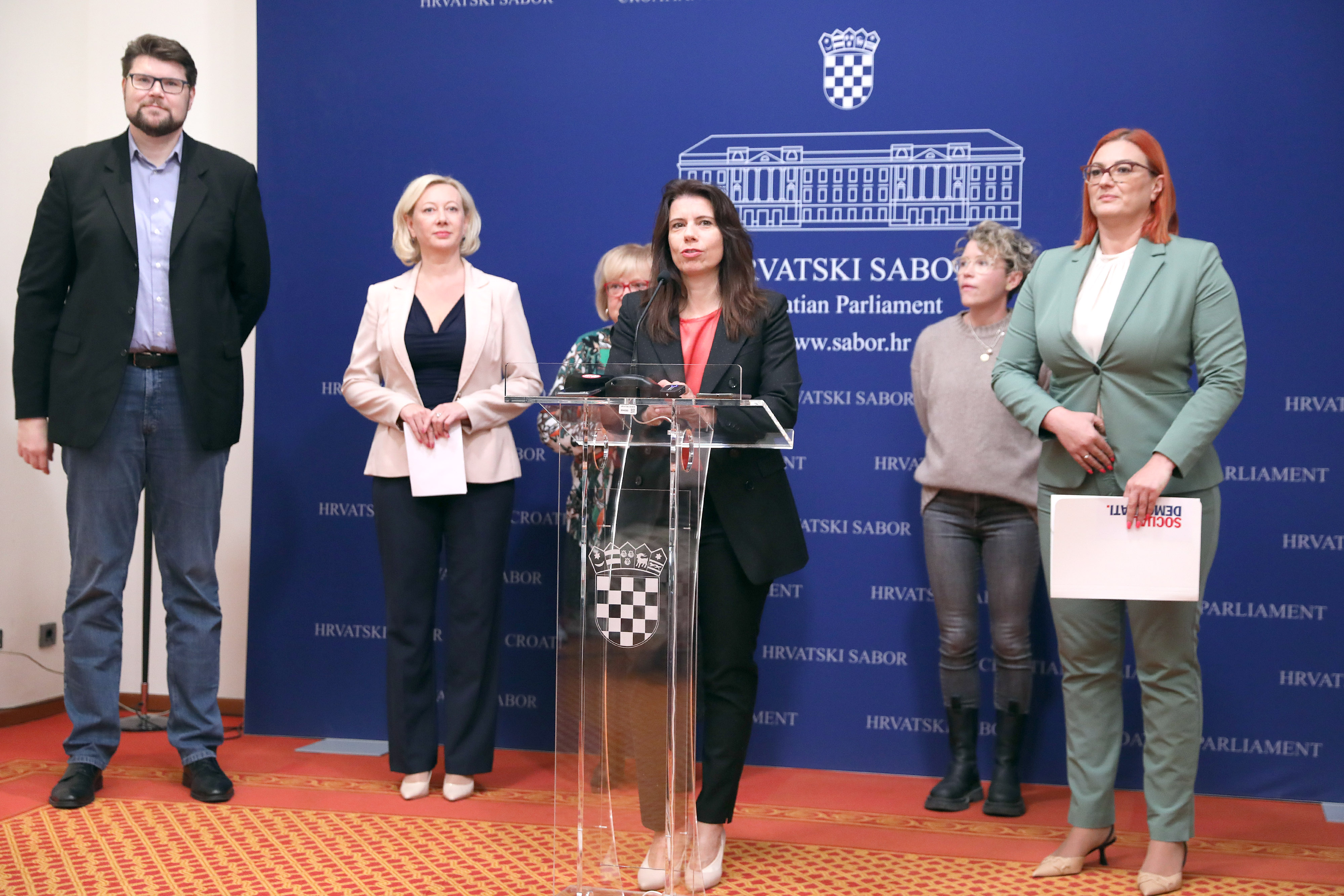 Zagreb: Lijeva oporba o promjenama Ustava