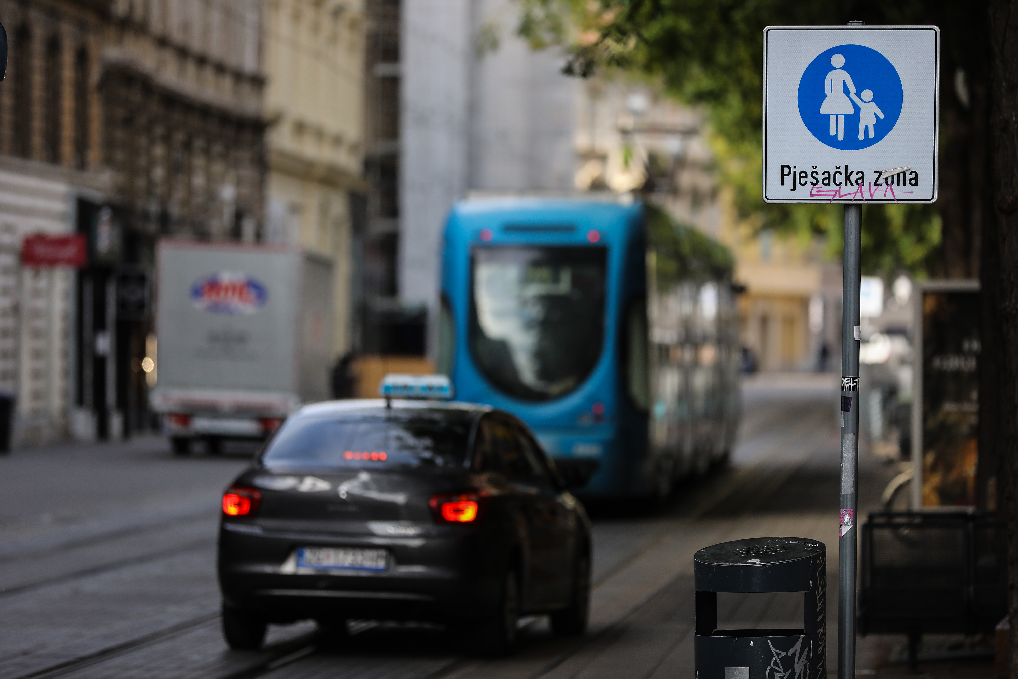 Ulice grada zatvorene za promet, pješacima i biciklistima na raspolaganju i ulice