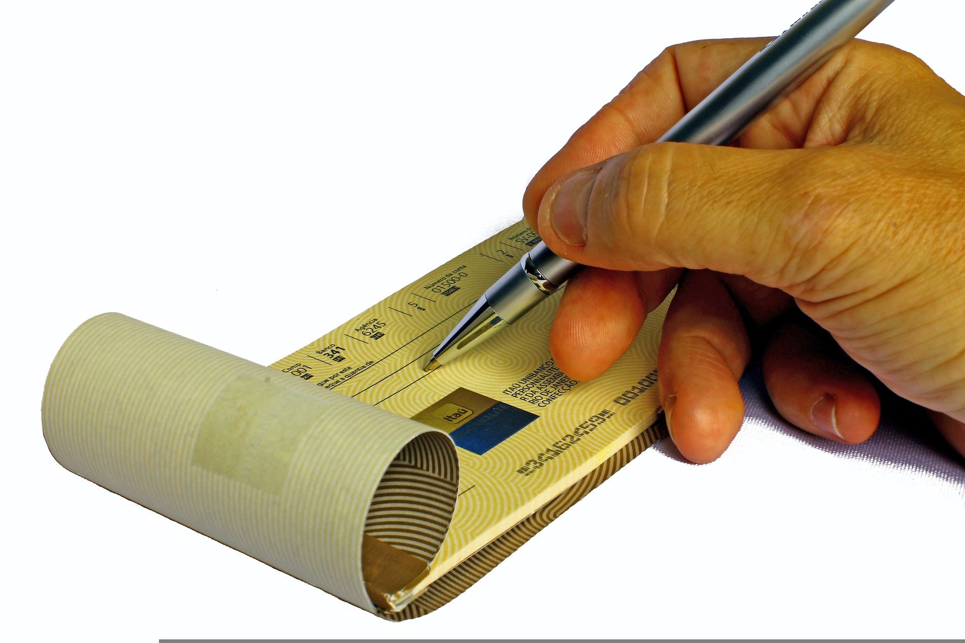 checks-688352_1920 (2)