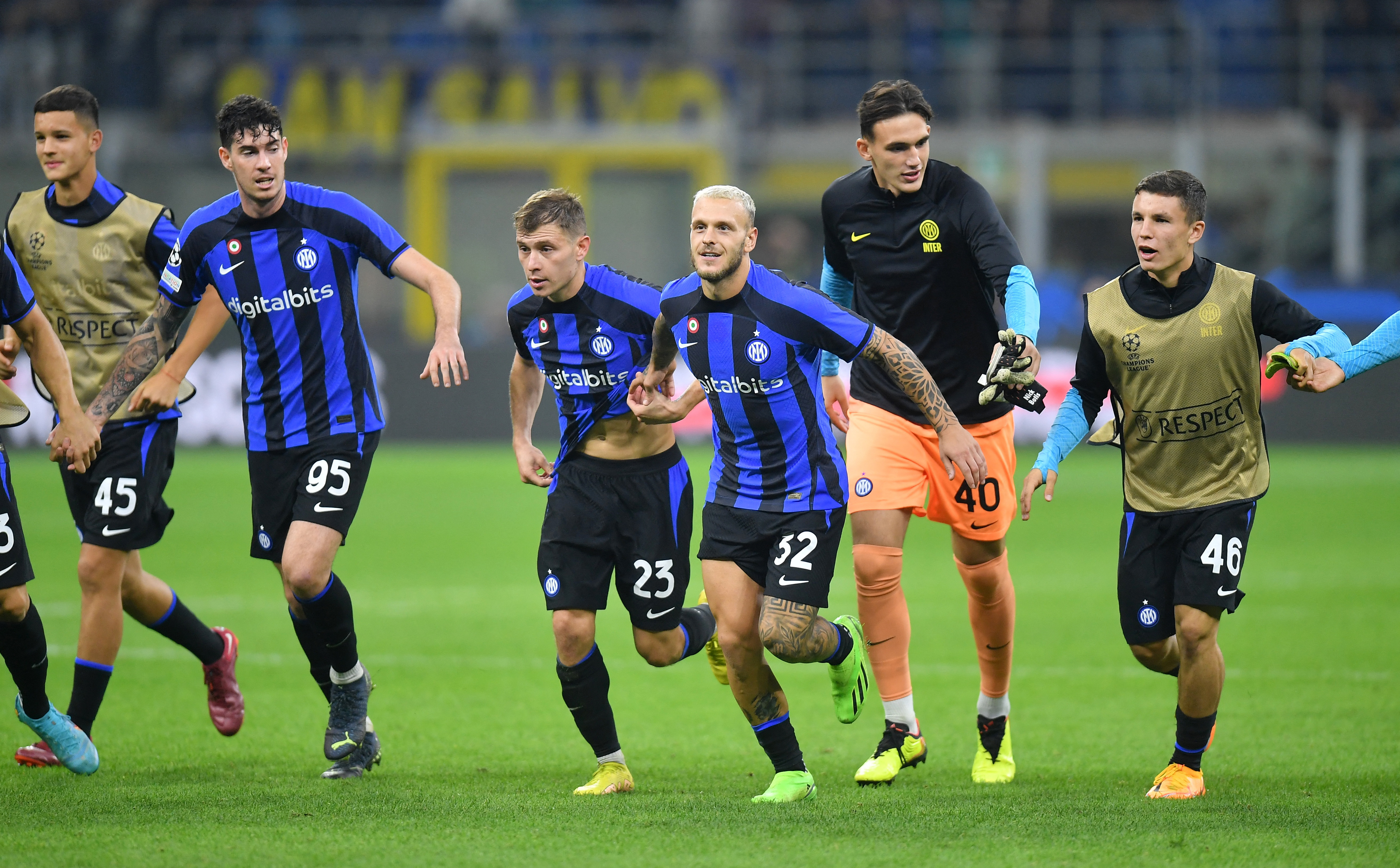 Champions League - Group C - Inter Milan v FC Barcelona