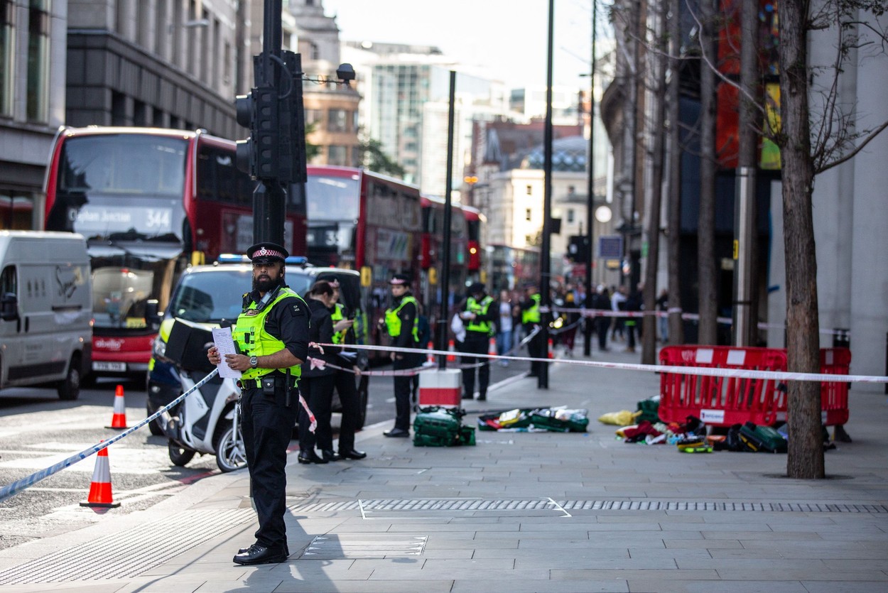 Four people stabbed near Liverpool Street Station, London, United Kingdom - 06 Oct 2022