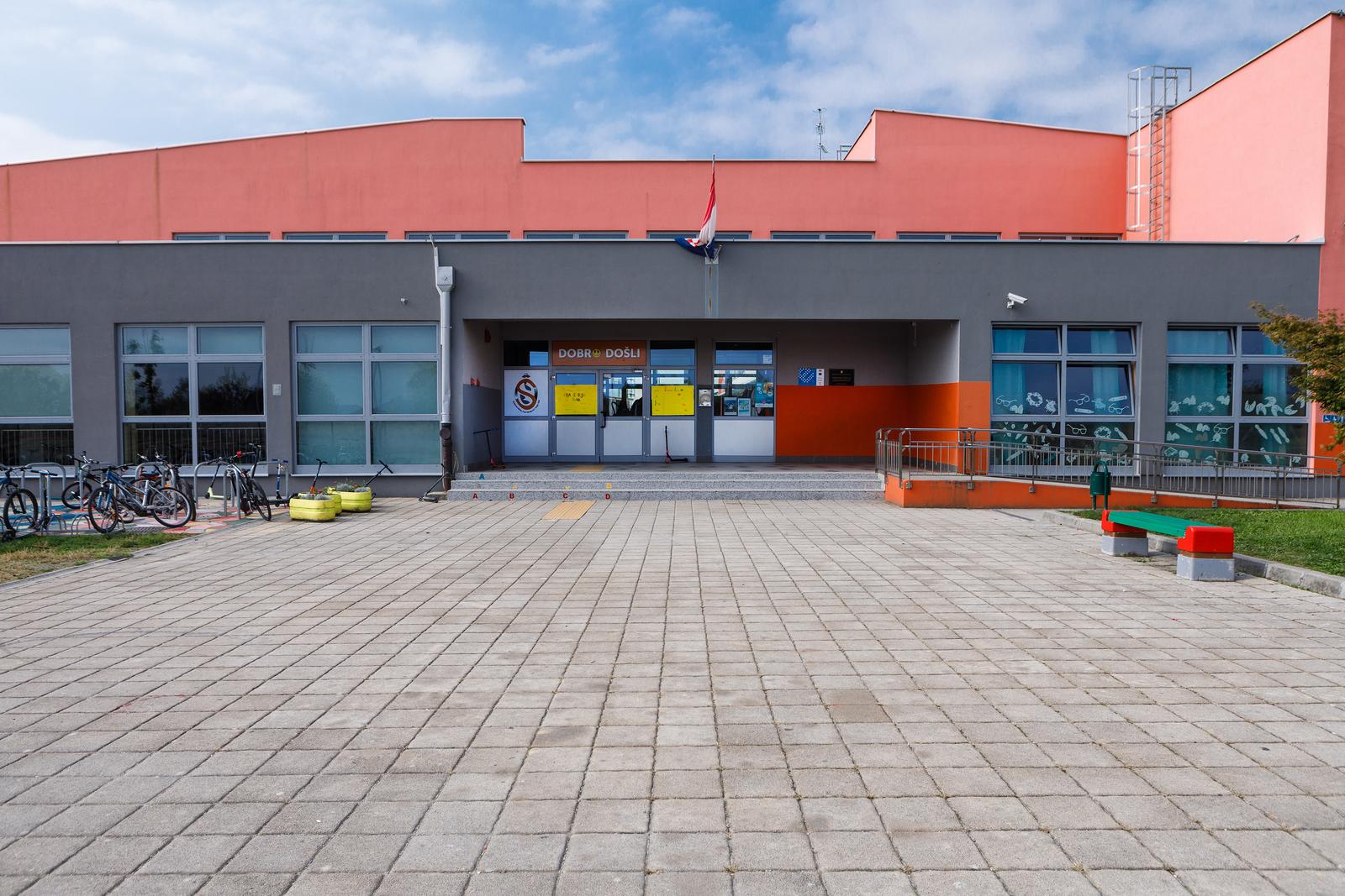 Dugo Selo: Osnovna škola Ivan Benković gdje je u subotu pretučen maloljetnik