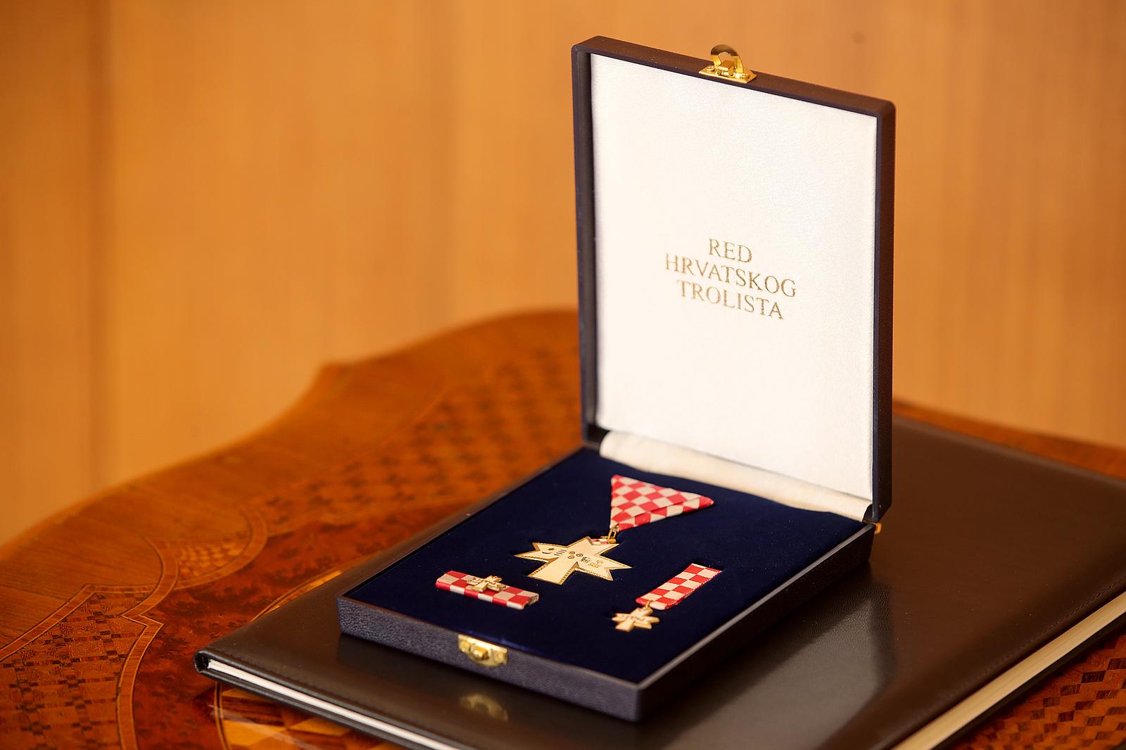 Predsjednik Milanović odlikovao ratne izvjestitelje iz Domovinskog rata Redom hrvatskog trolista