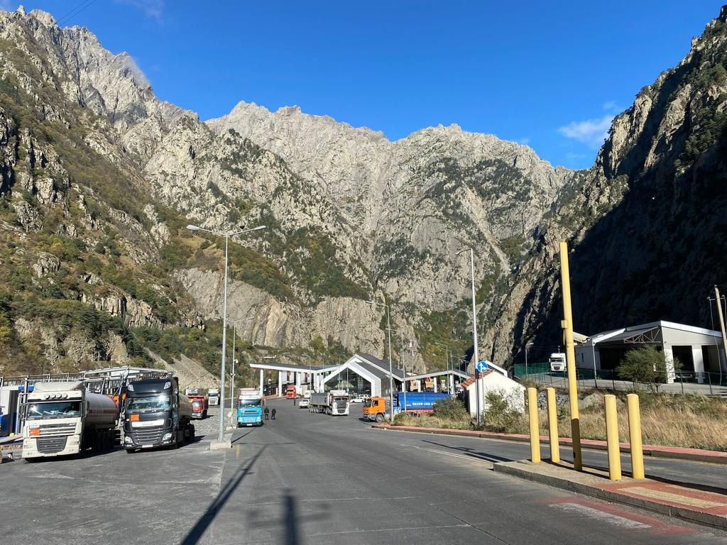 n1 u gruziji, gruzija, nižnji lars,