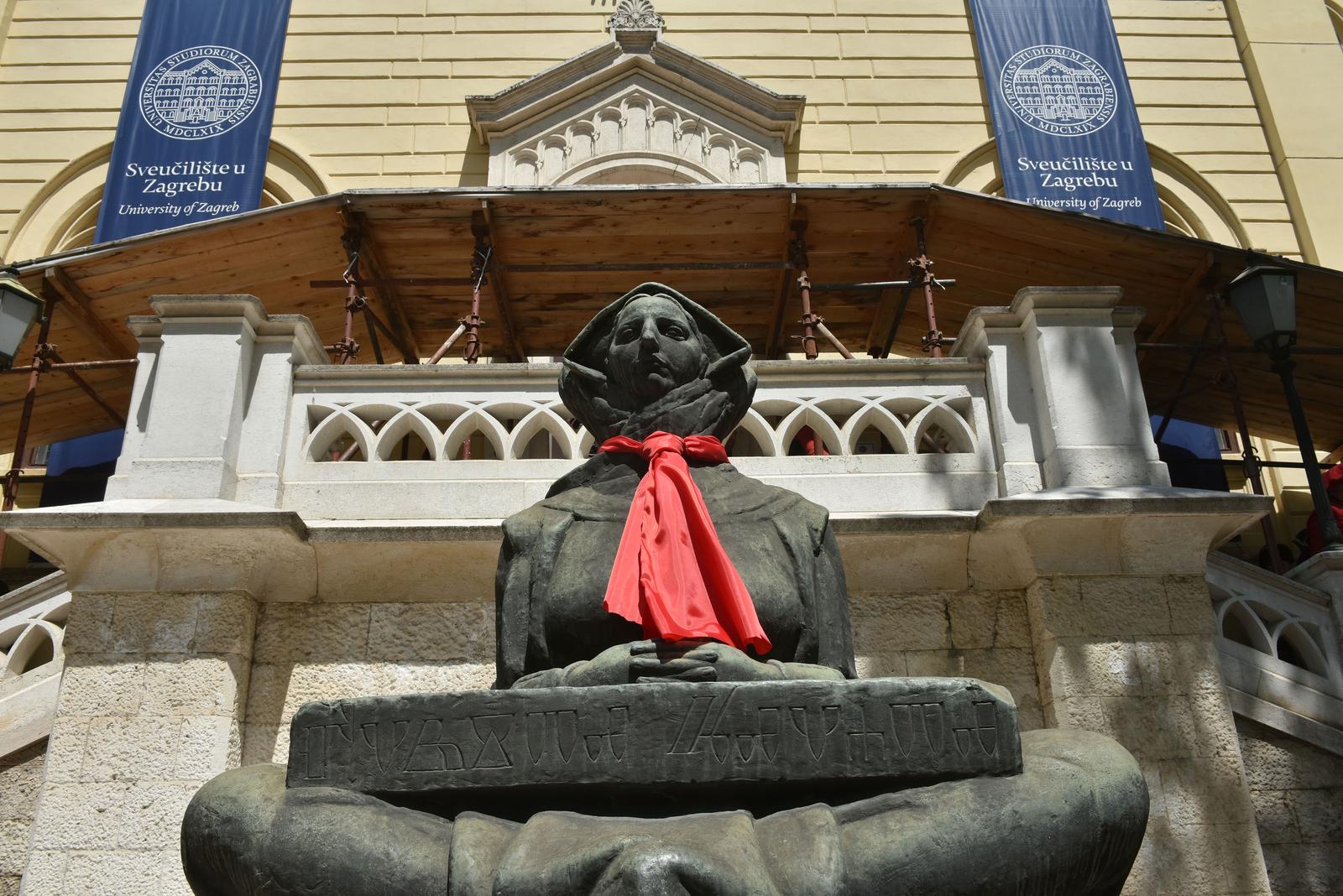 Otvorena "Priča o kravati", zajednička izložba Academia Caravtice i Sveučilšta u Zagrebu