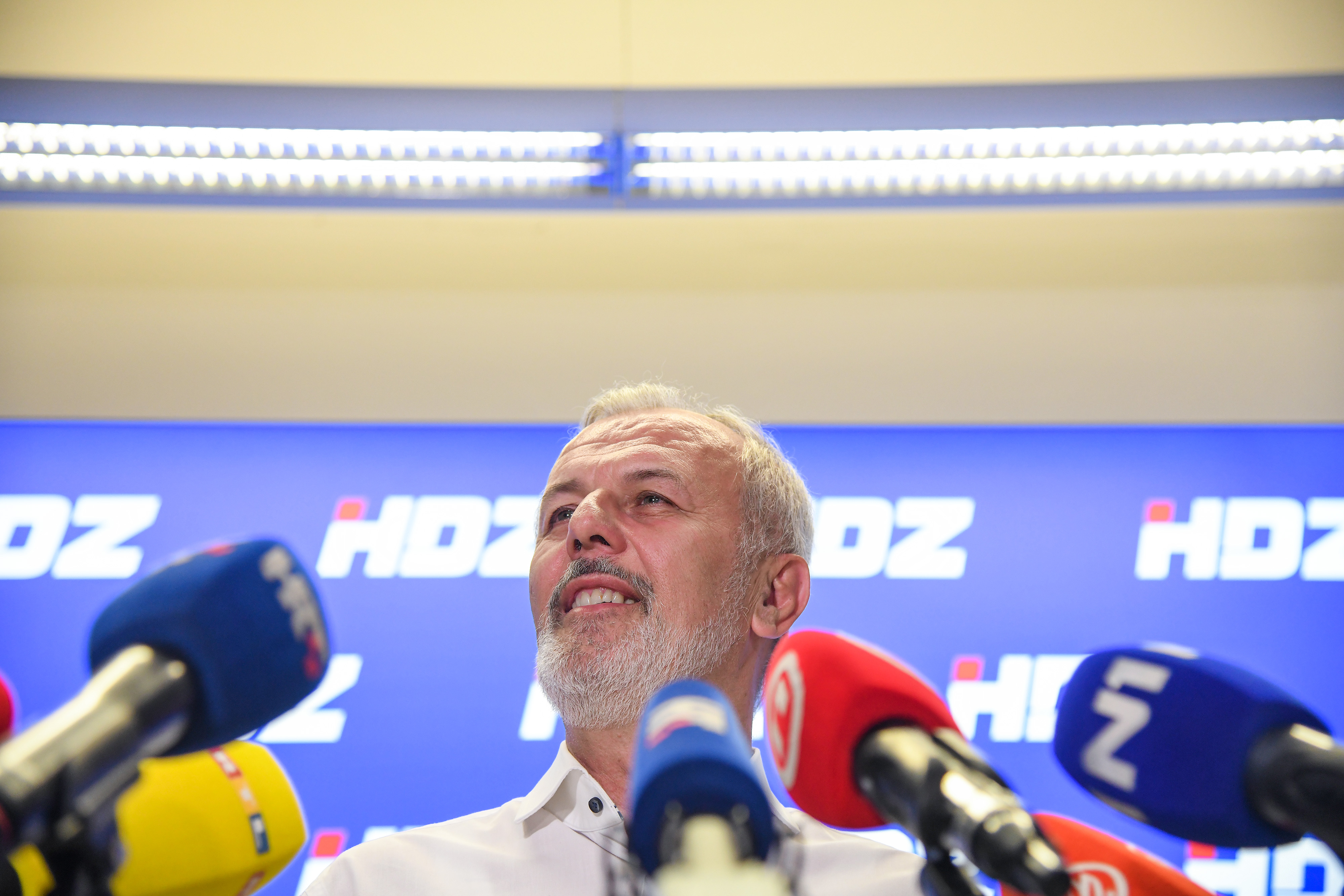 Zagreb: Ante Sanader dao izjavu medijima nakon sjednice Predsjedništva HDZ-a