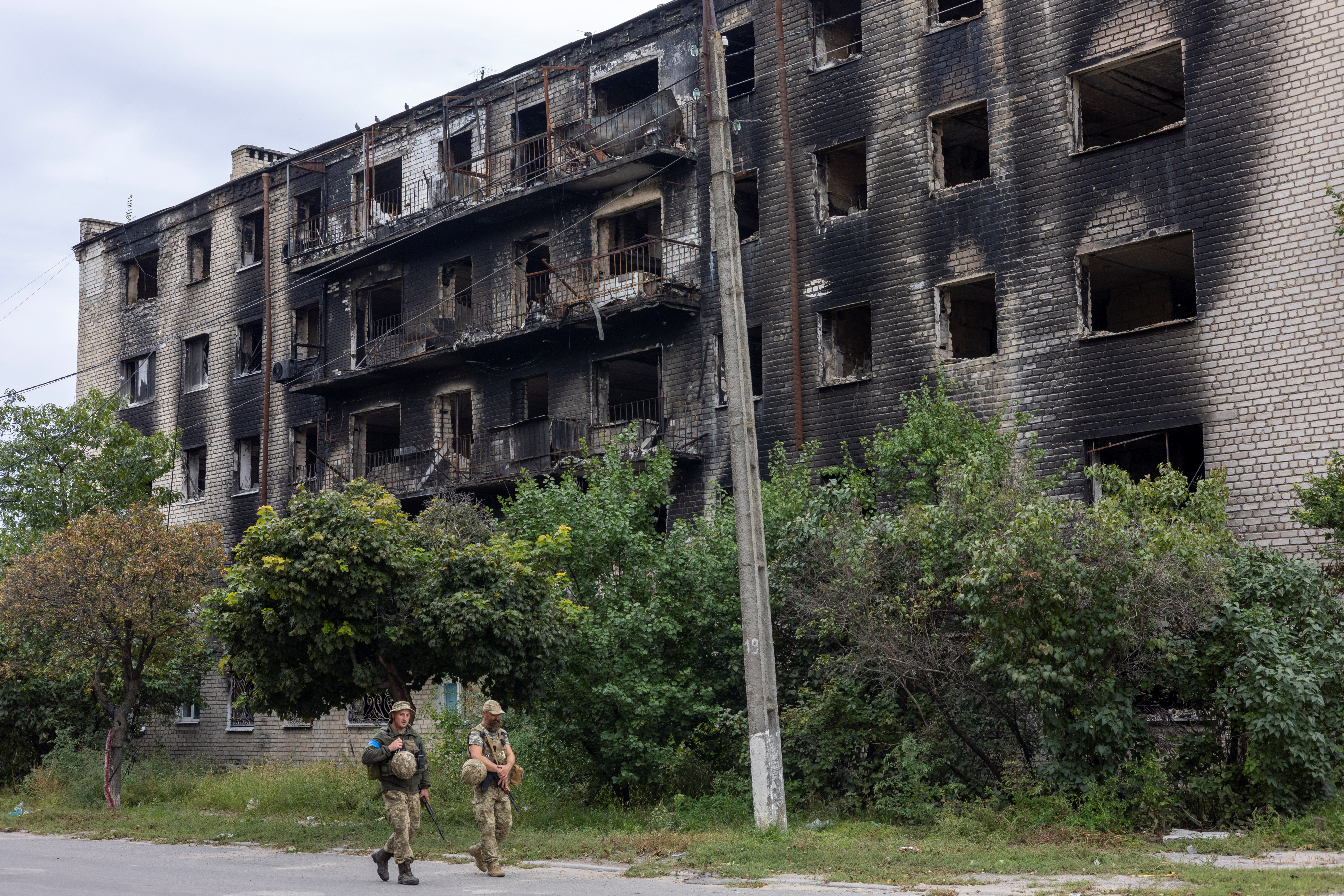 ukrajinska vojska, ukrajinski vojnici, invazija na ukrajinu, izjum