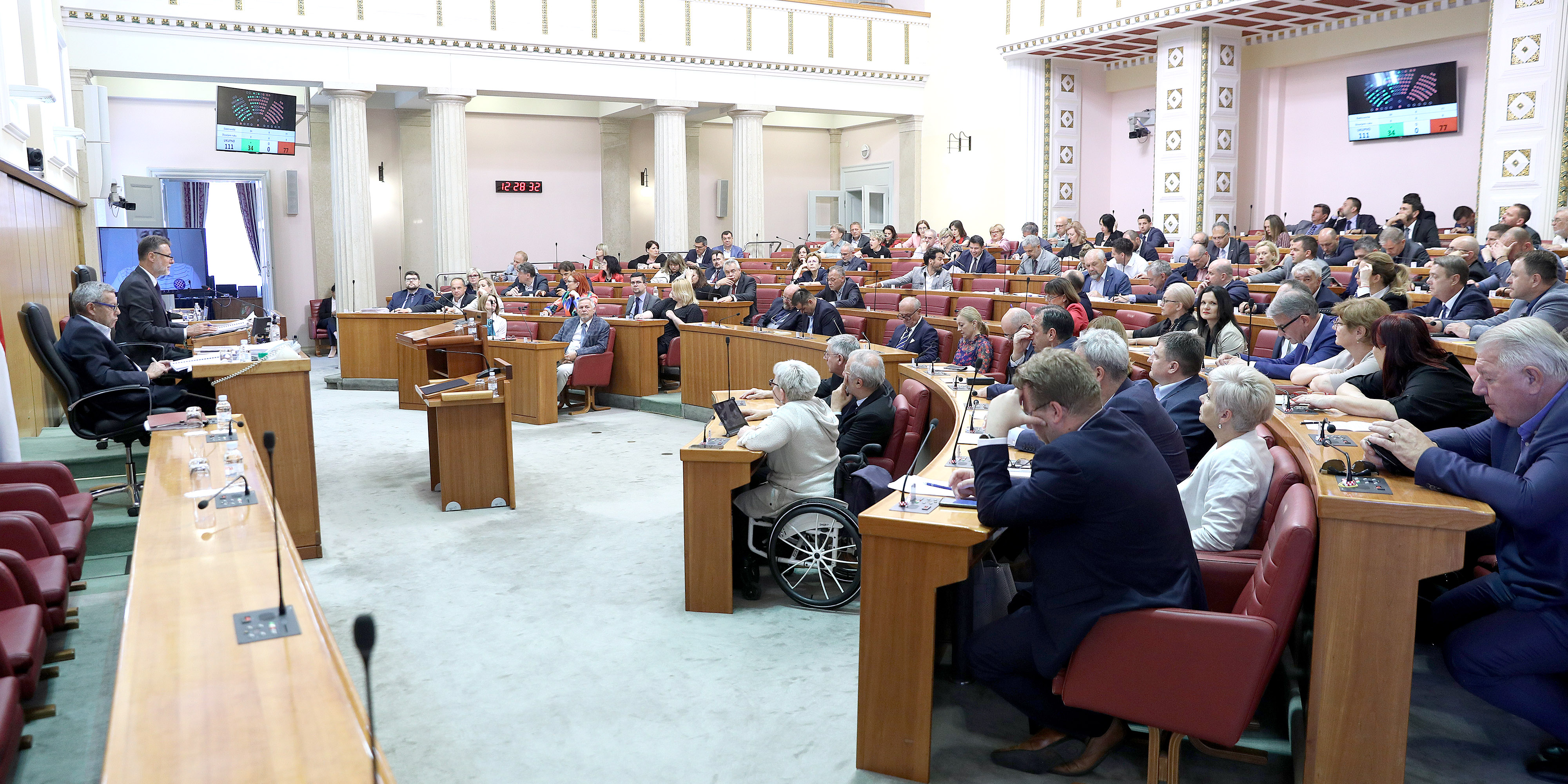 Zagreb: Saborski zastupnici glasovanjem završavaju tjedni rad