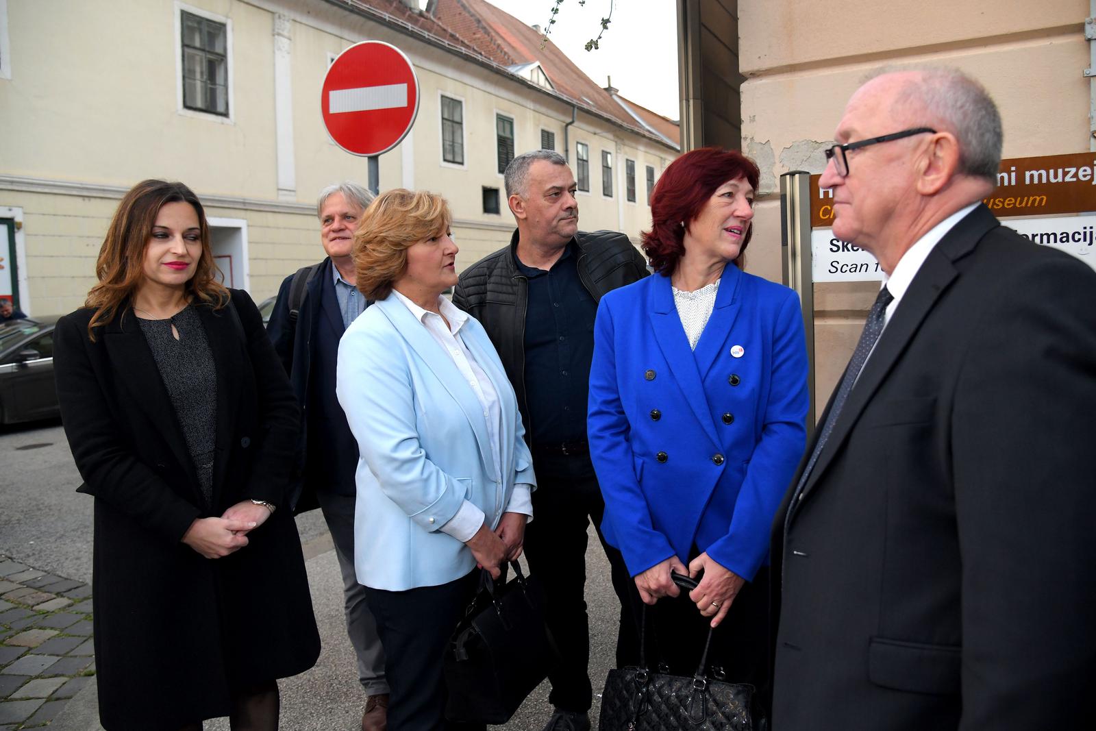 Nastavljeni pregovori sindikata i Vlade o povećanju plaća