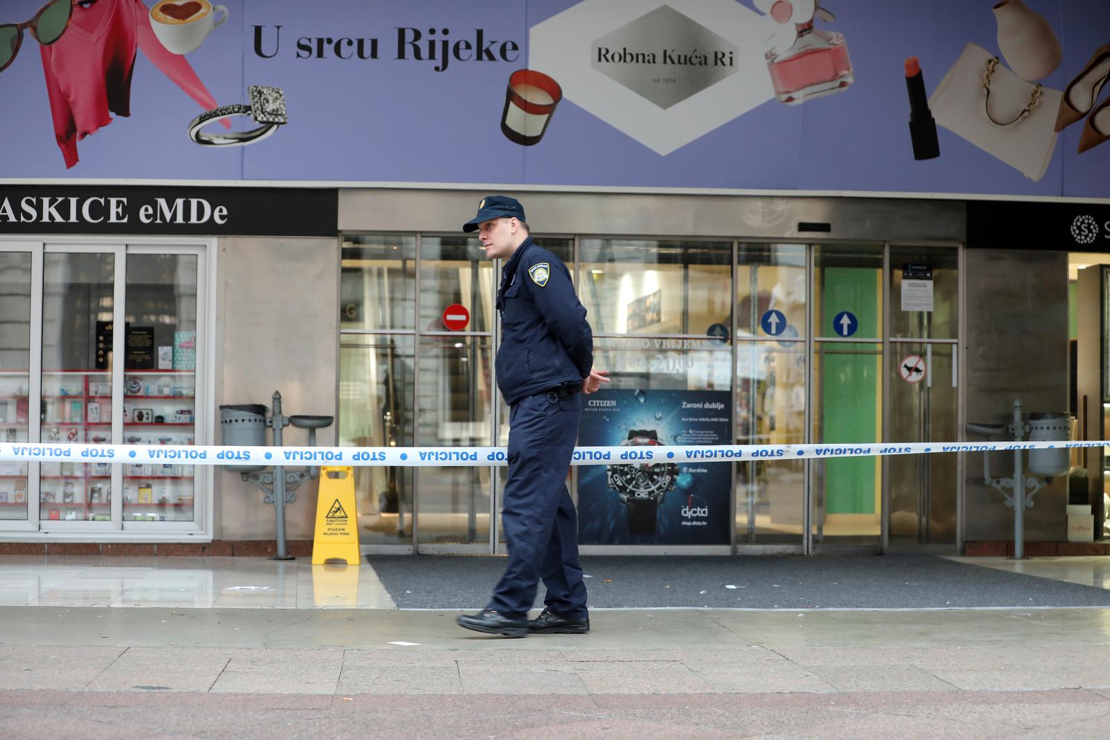 dojava o bombi, riječki korzo, rijeka, bomba, policija