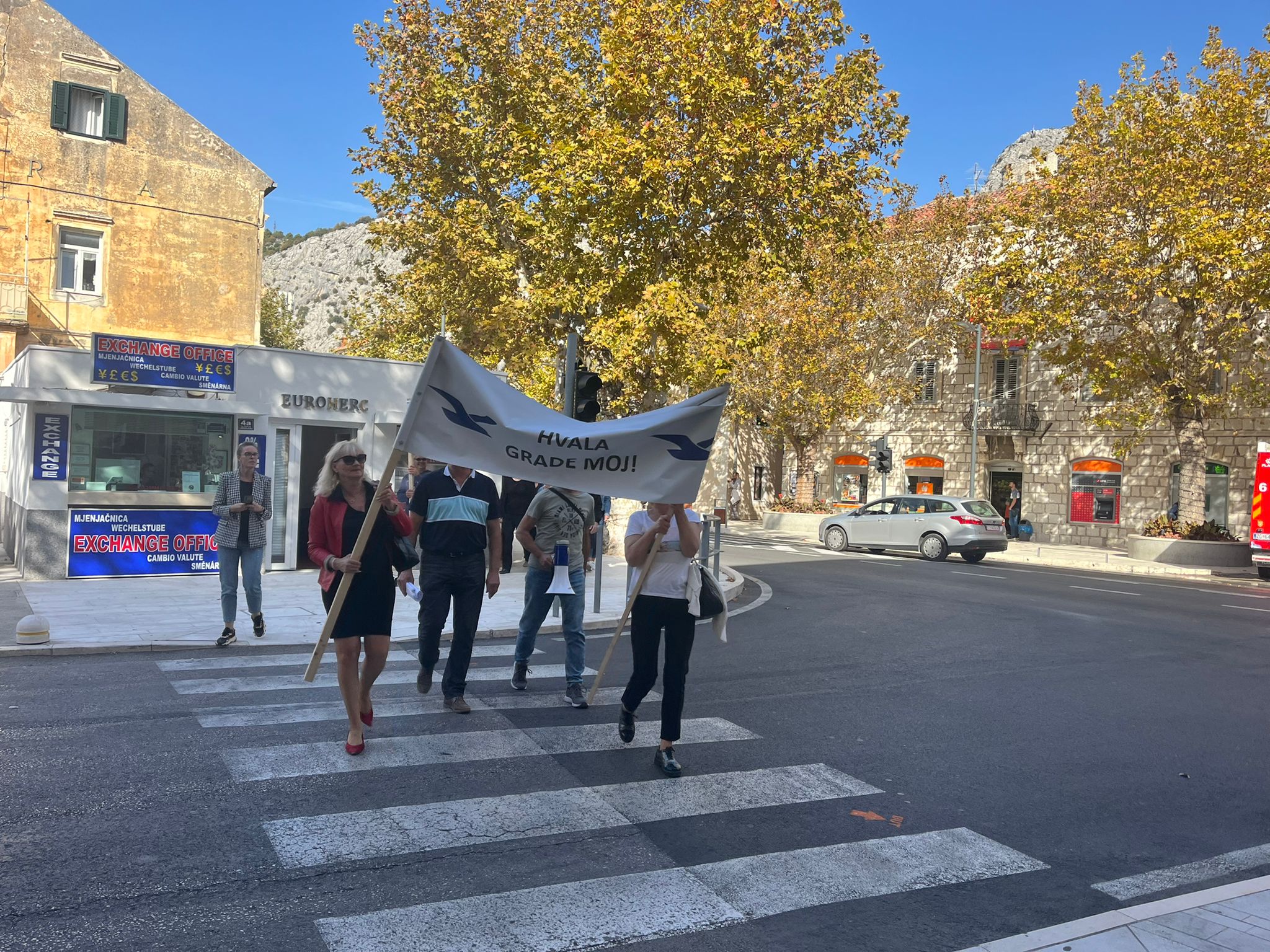 prosvjed, omiš, galeb